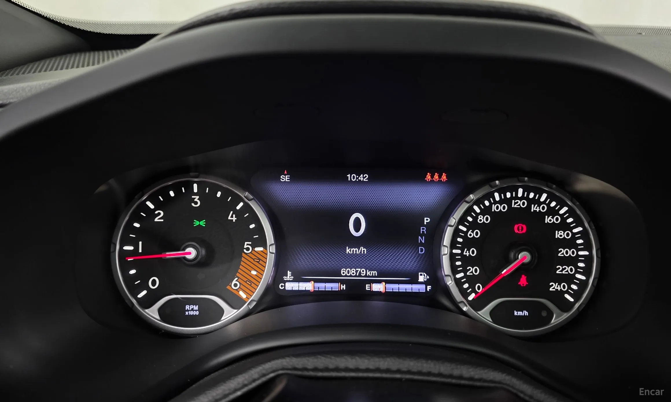 Jeep Renegade превью 8