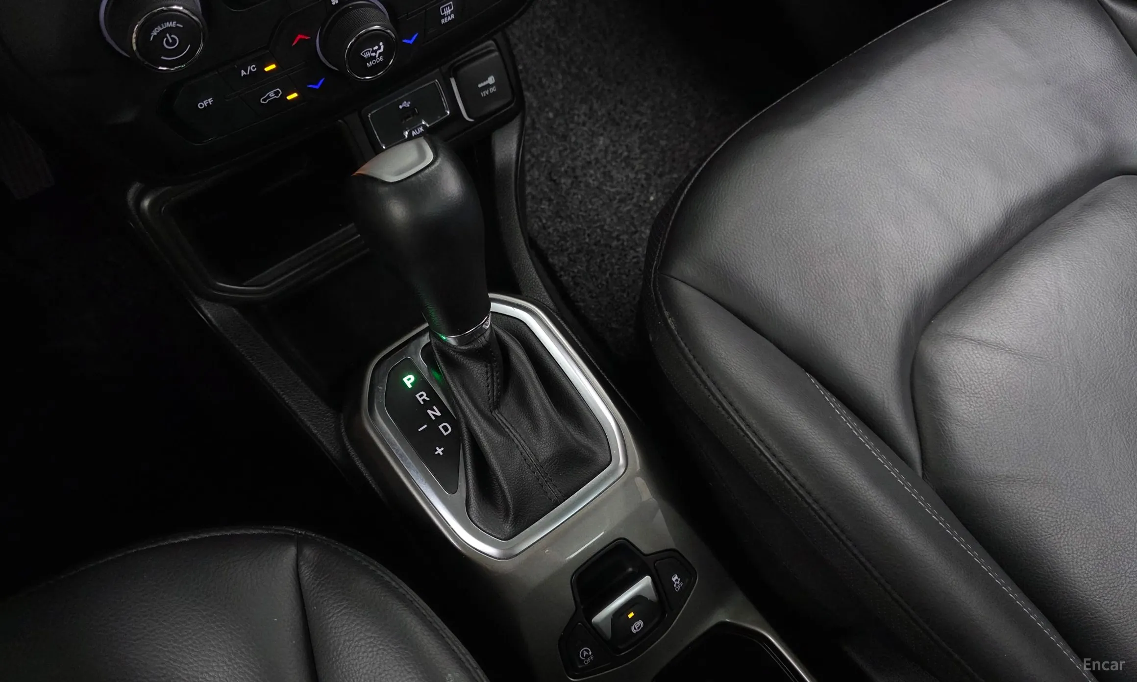 Jeep Renegade превью 9