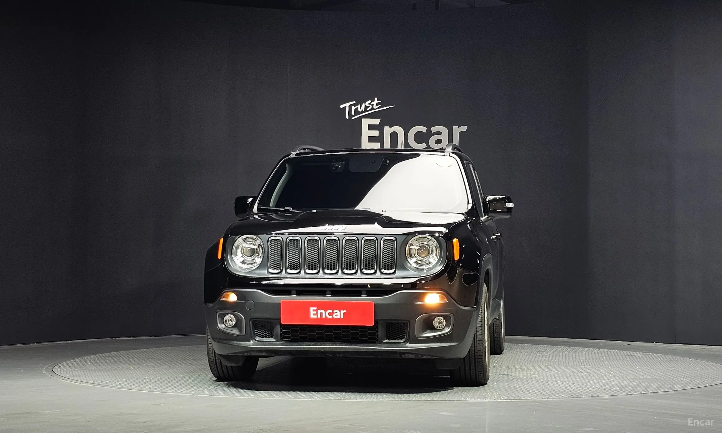 Jeep Renegade превью 3
