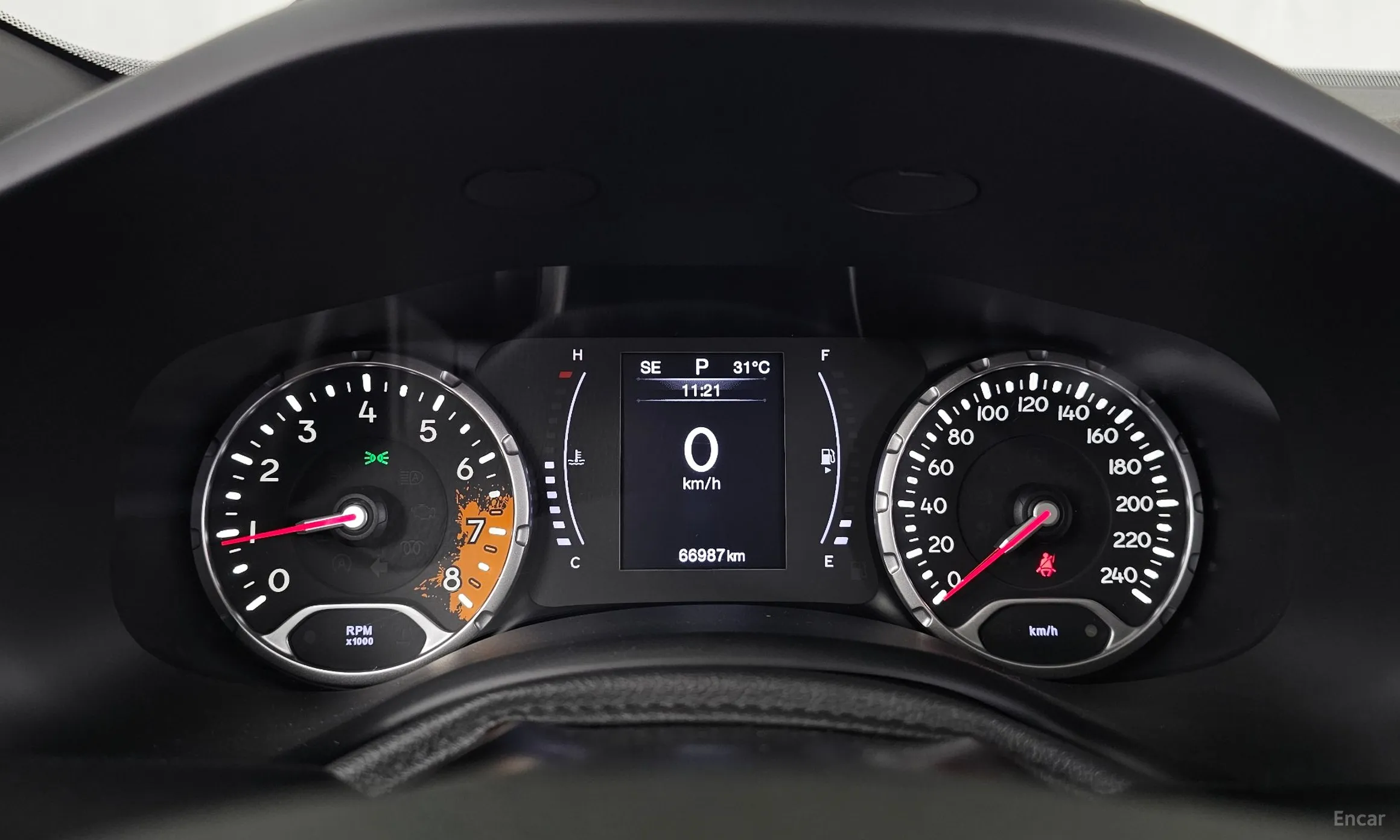 Jeep Renegade превью 8