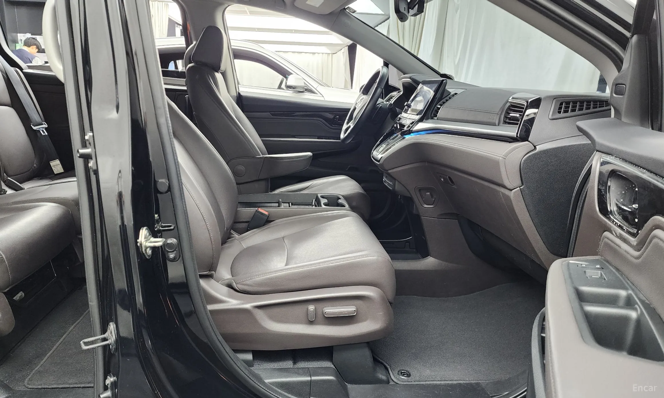 Honda Odyssey превью 11