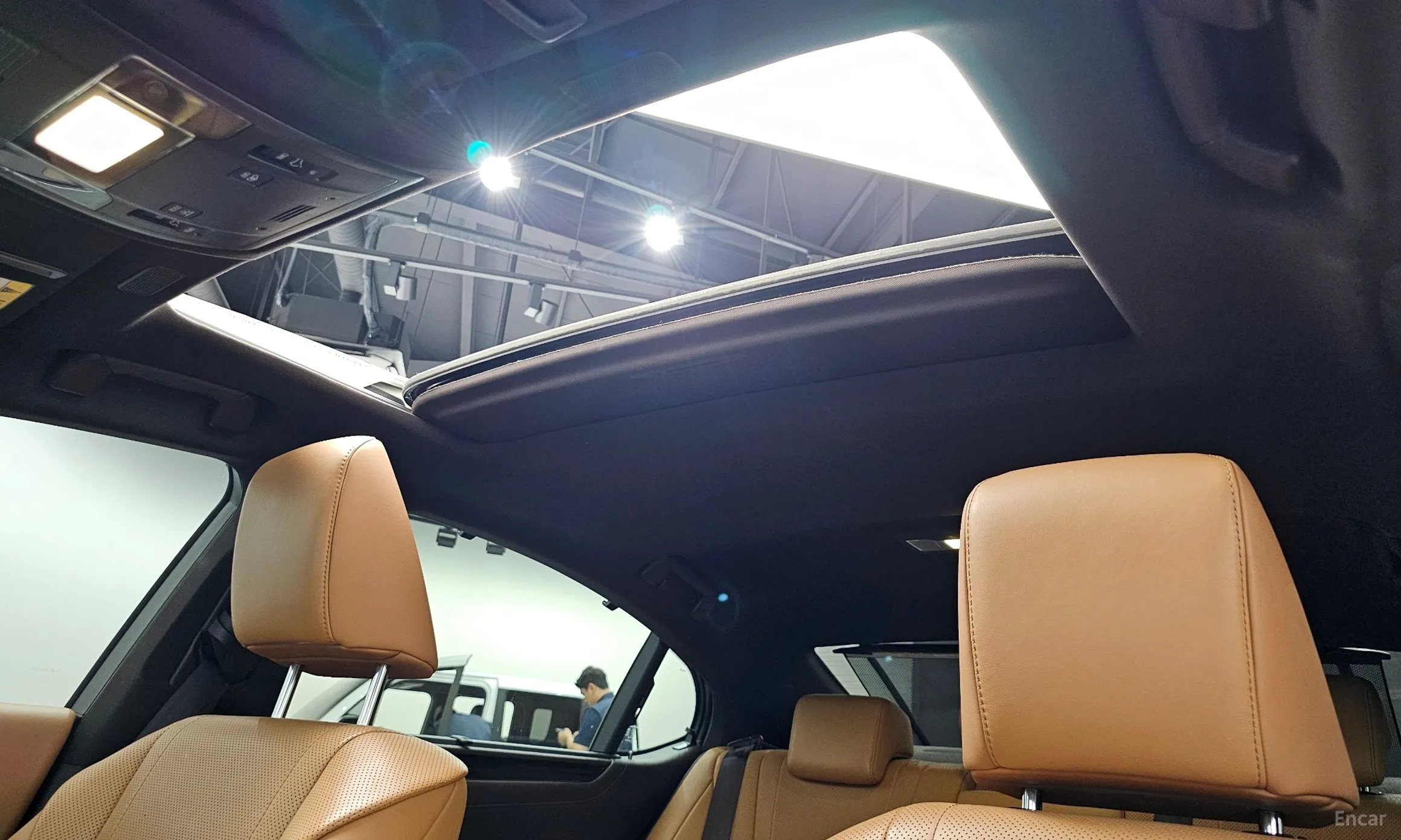 Lexus ES300h 7th Generation превью 15
