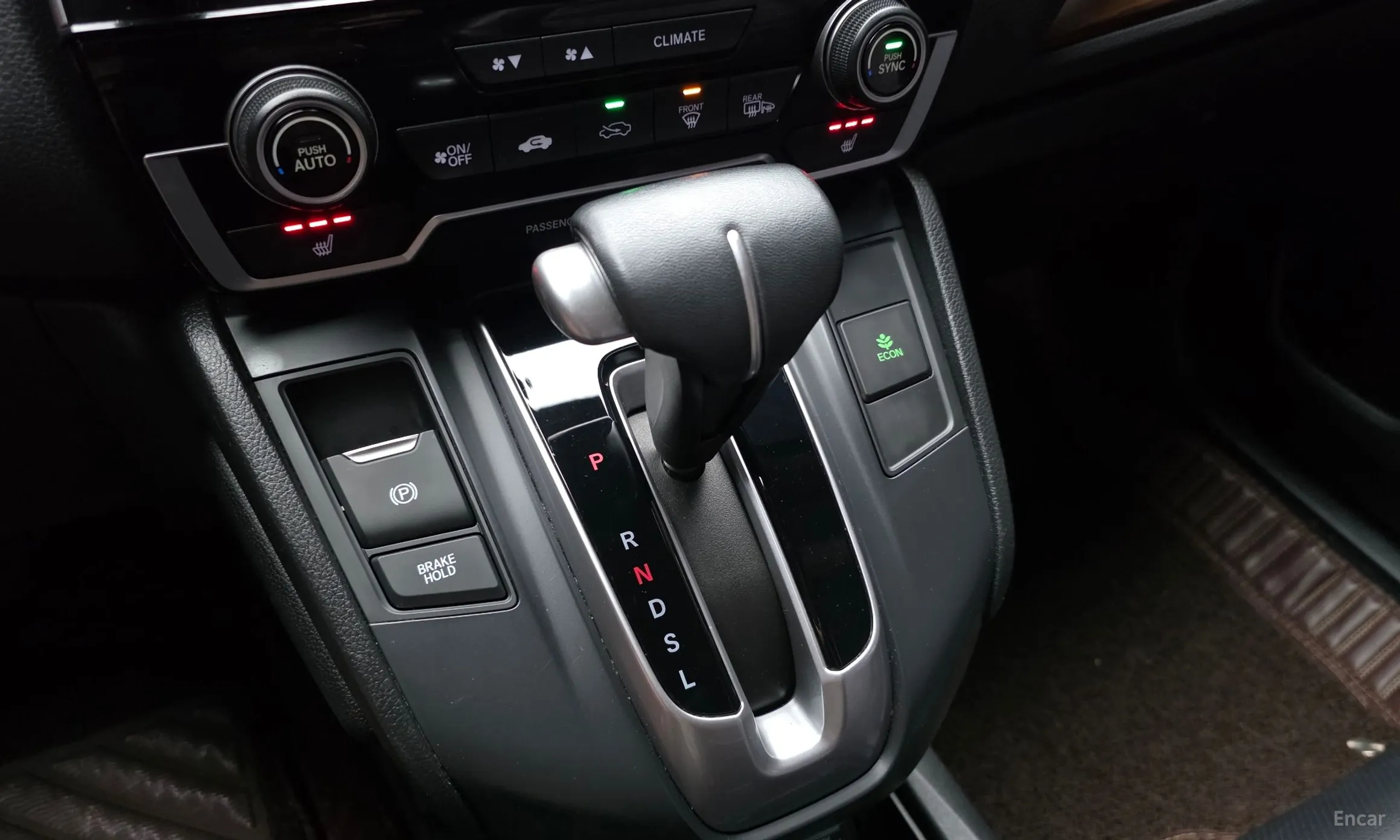 Honda CR-V 5th generation превью 9