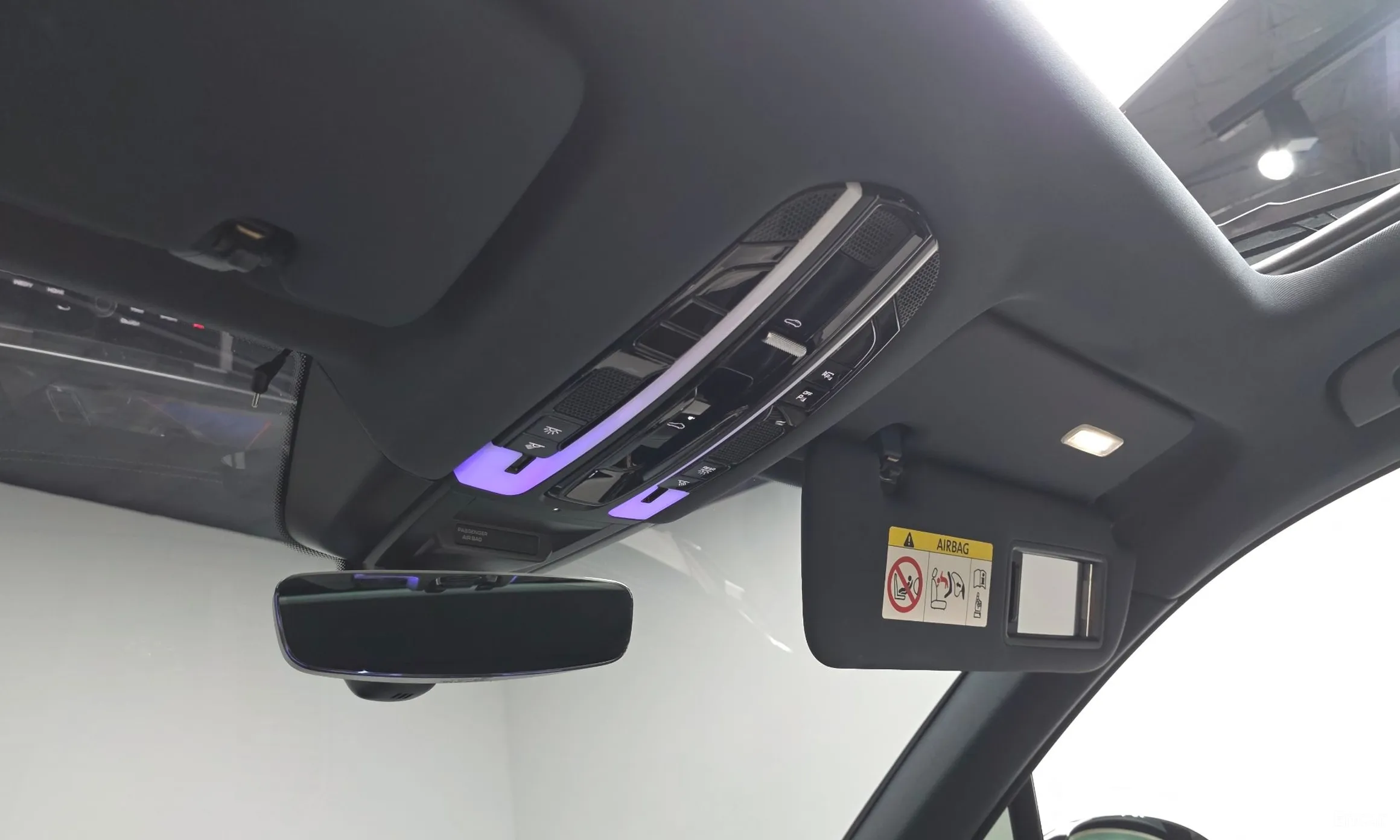 Porsche Cayenne (PO536) превью 19