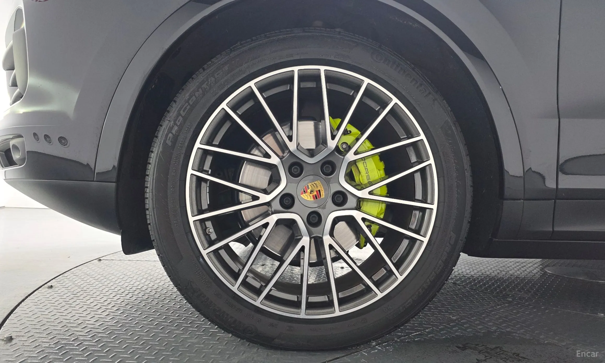 Porsche Cayenne (PO536) превью 5