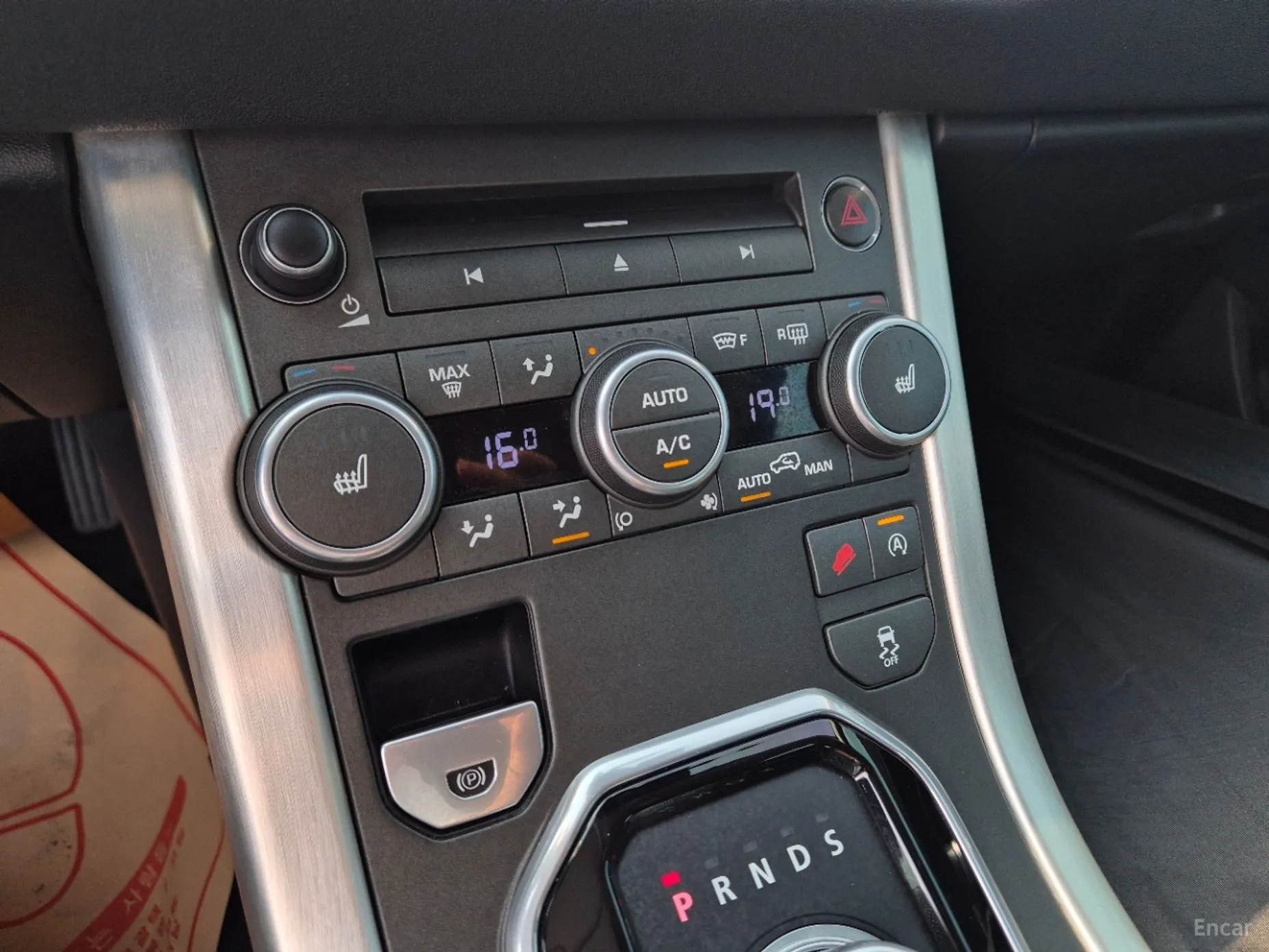 Land Rover Range Rover Evoque превью 15
