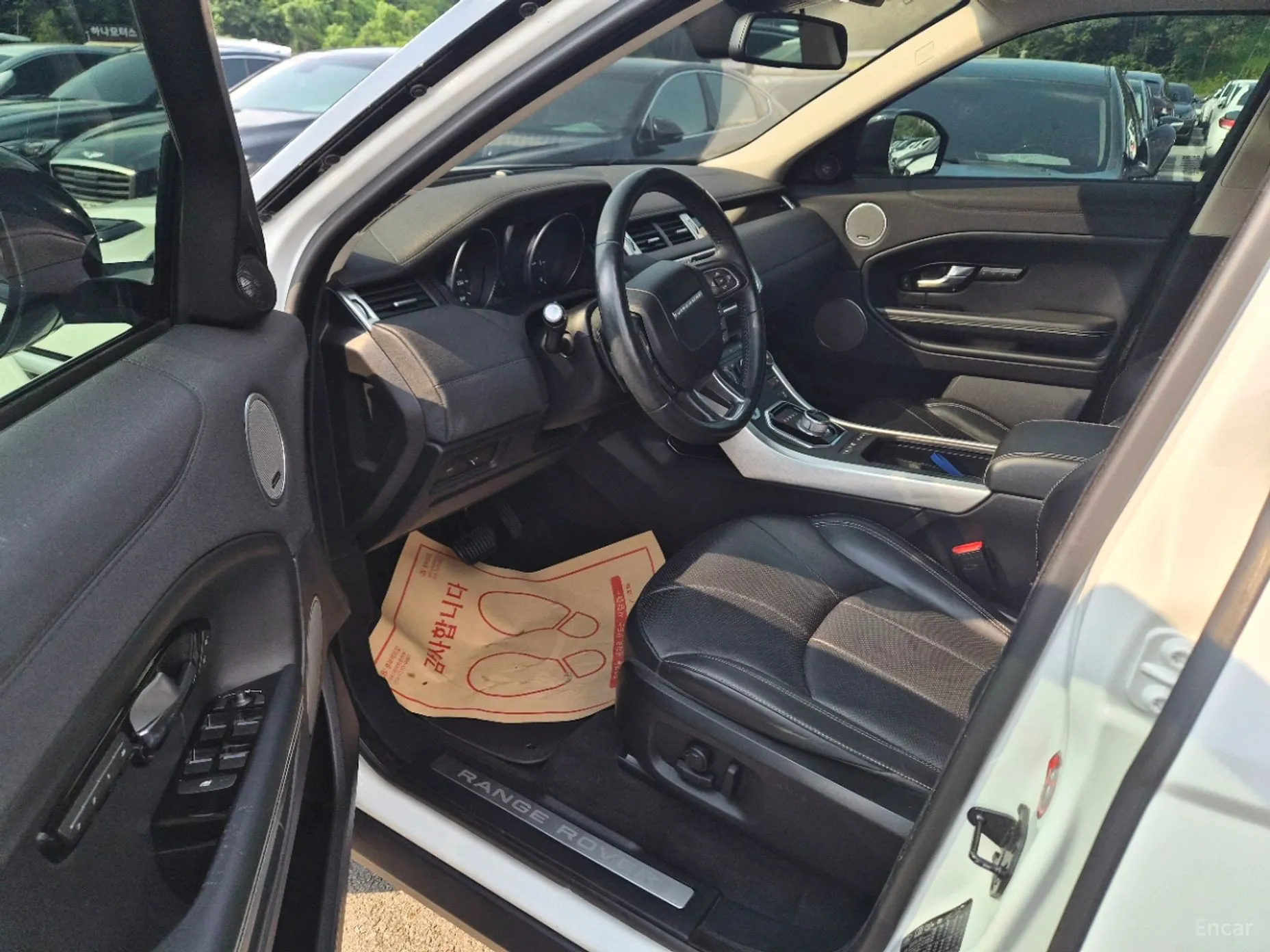 Land Rover Range Rover Evoque превью 9