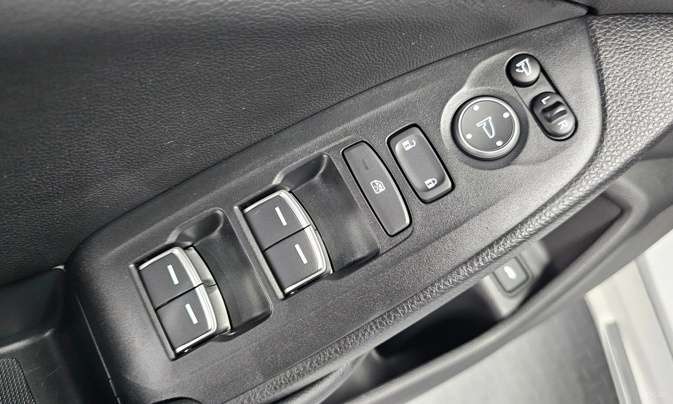 Honda Accord 10th Generation превью 14