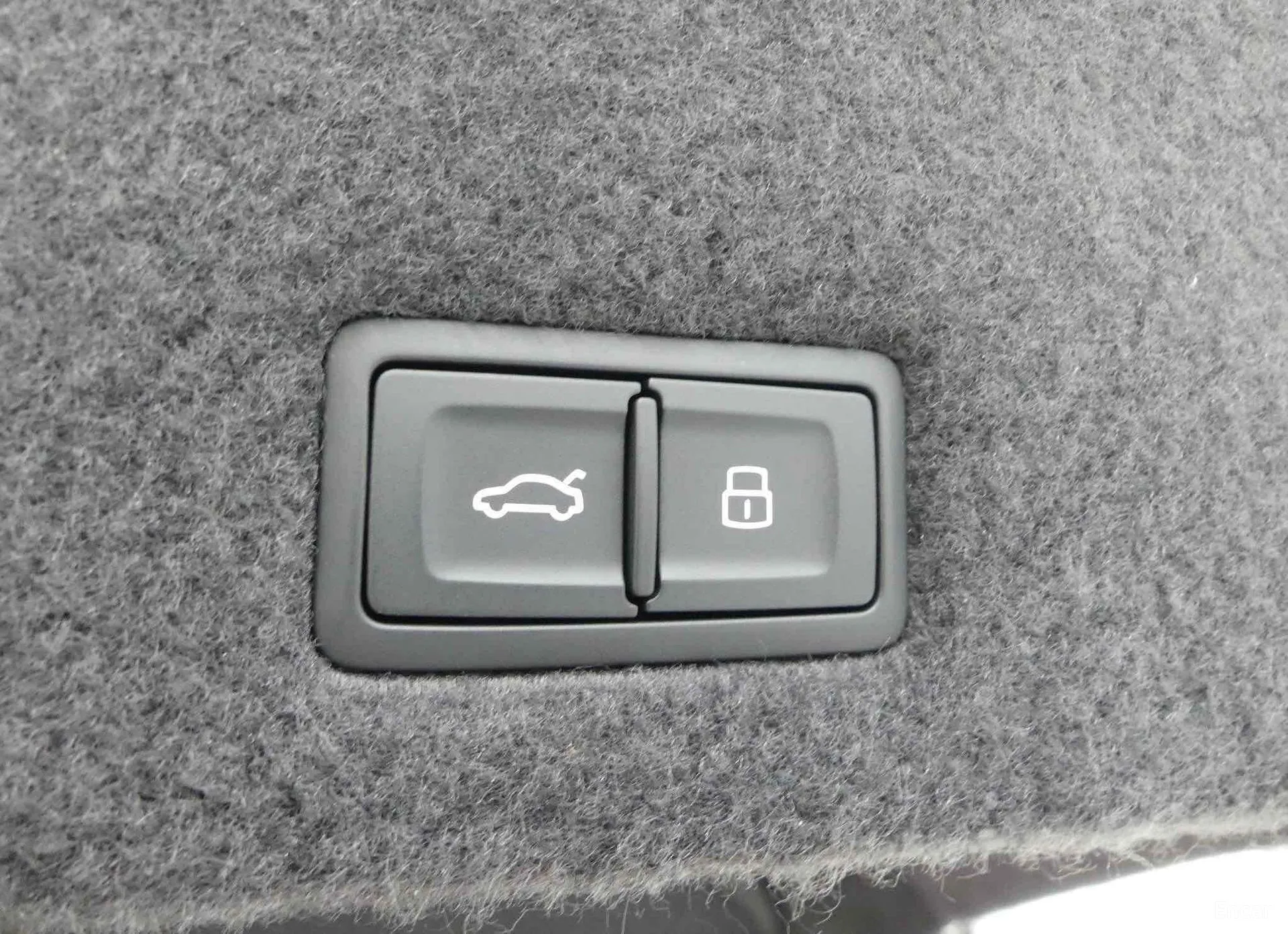 Lamborghini Urus превью 12