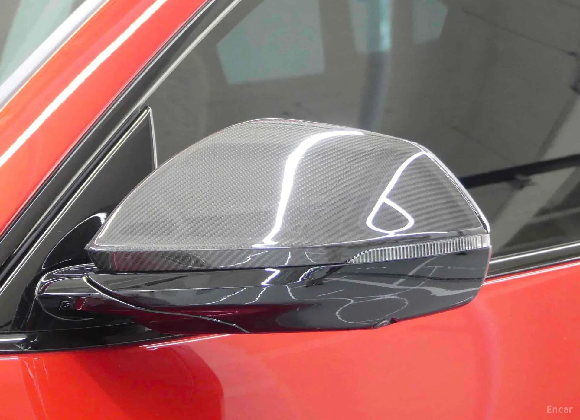 Lamborghini Urus превью 20