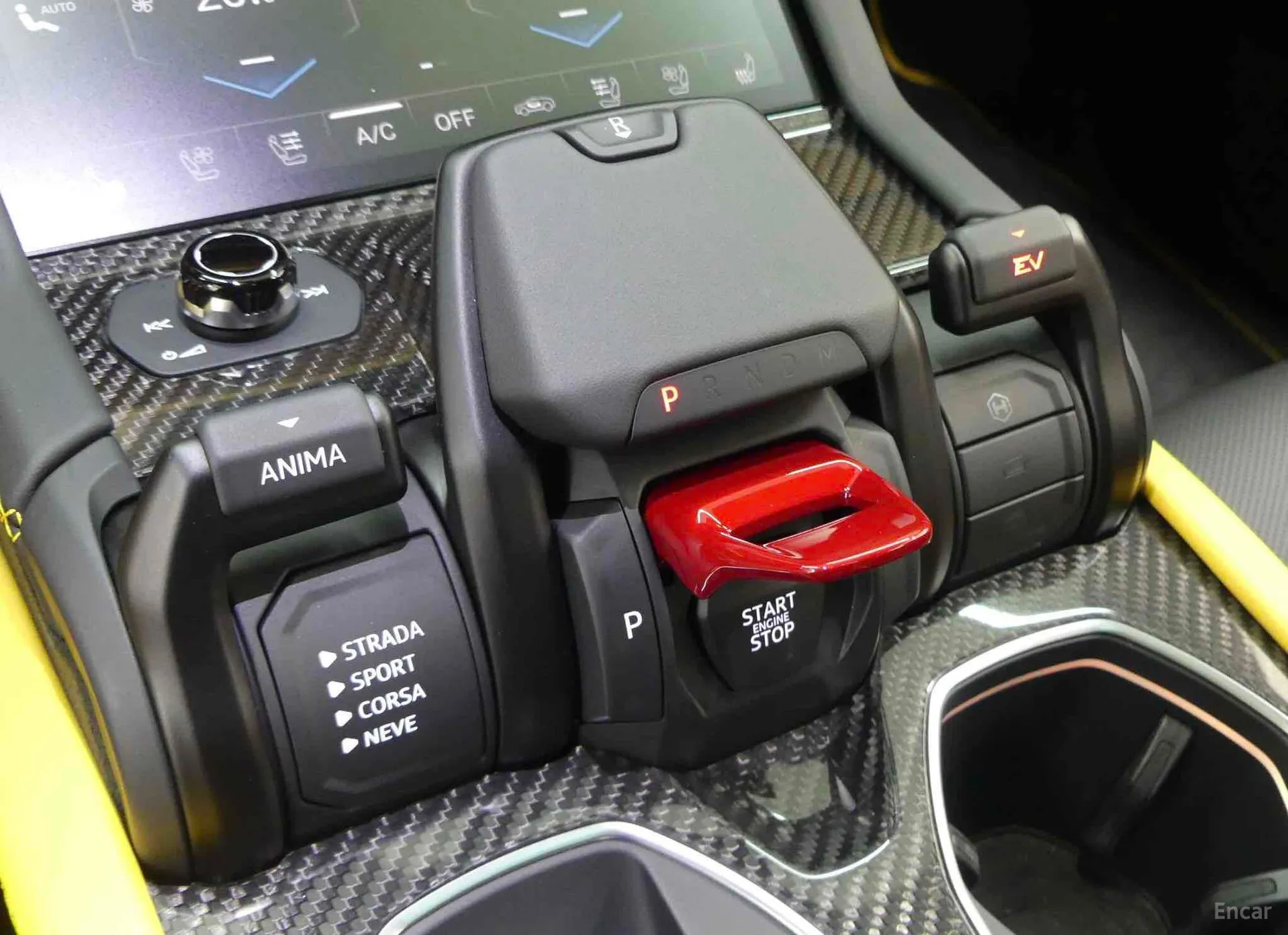 Lamborghini Urus превью 7