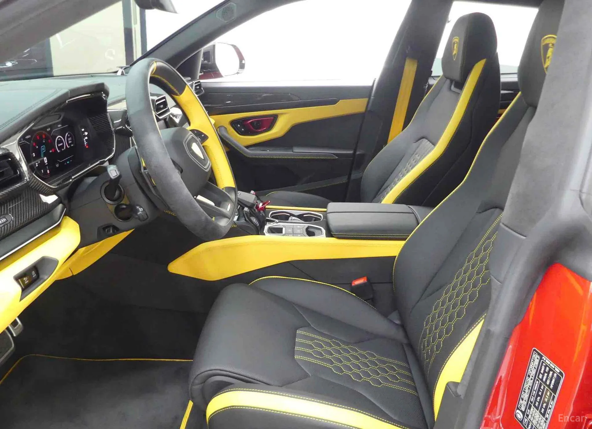 Lamborghini Urus превью 8