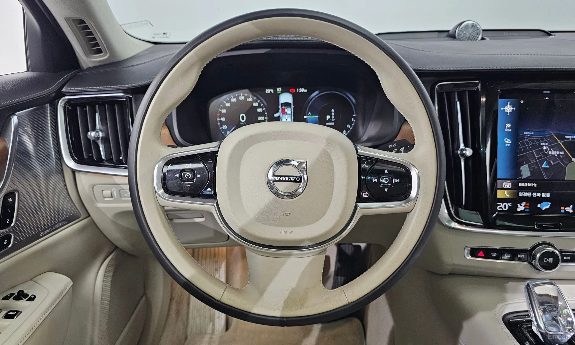 Volvo S90 превью 13