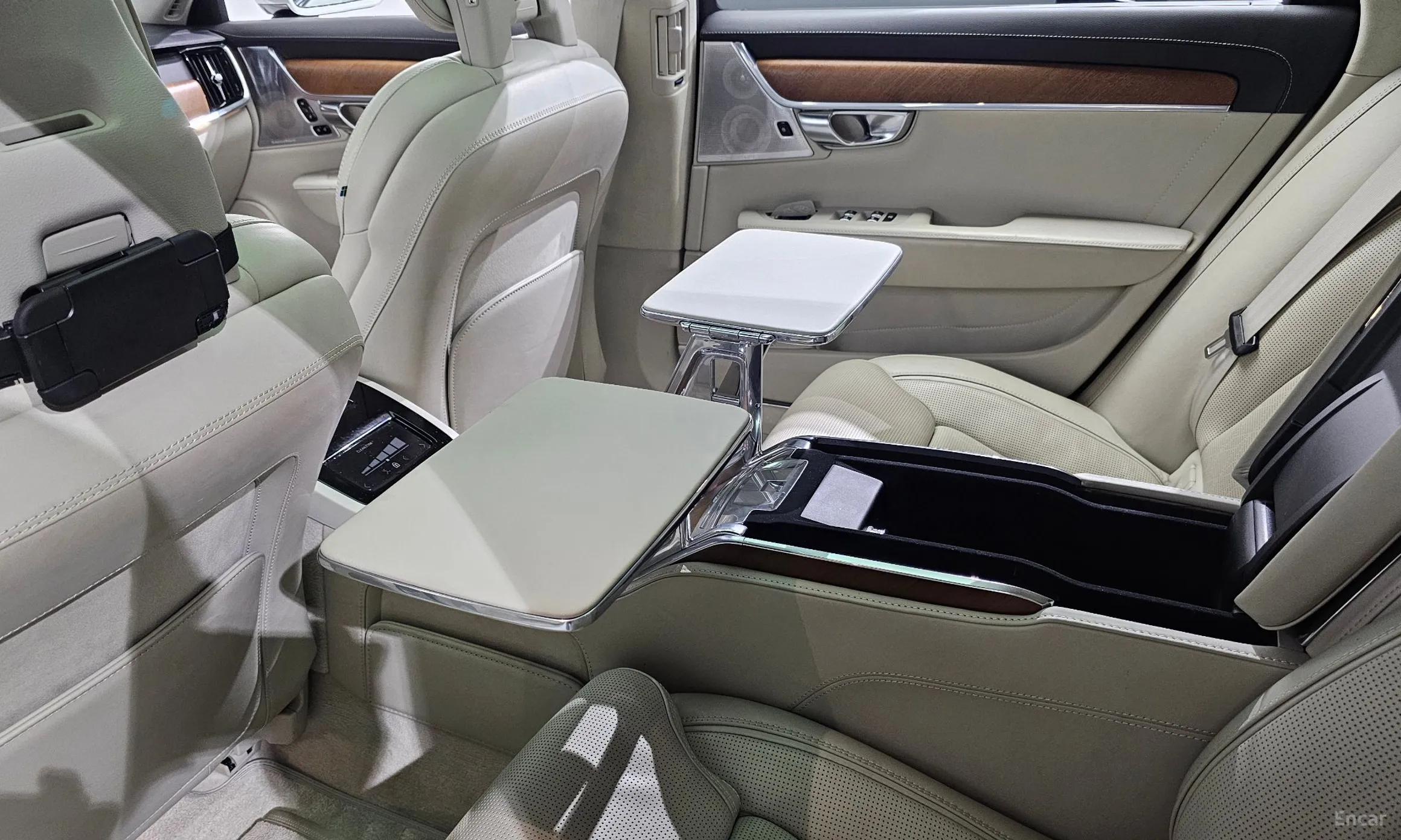 Volvo S90 превью 18