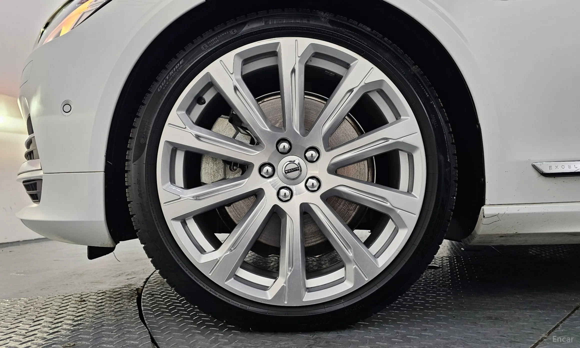 Volvo S90 превью 5