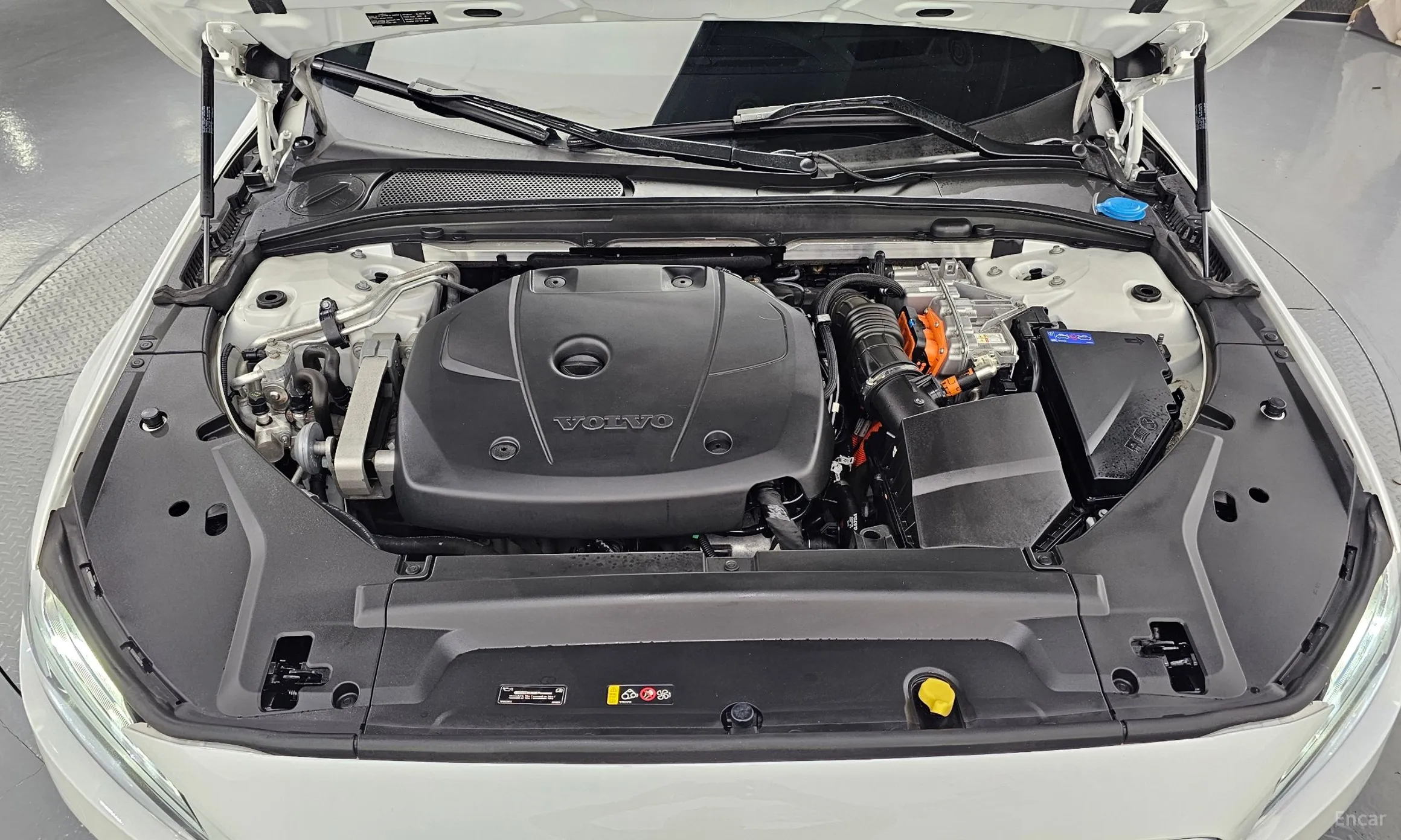 Volvo S90 превью 6