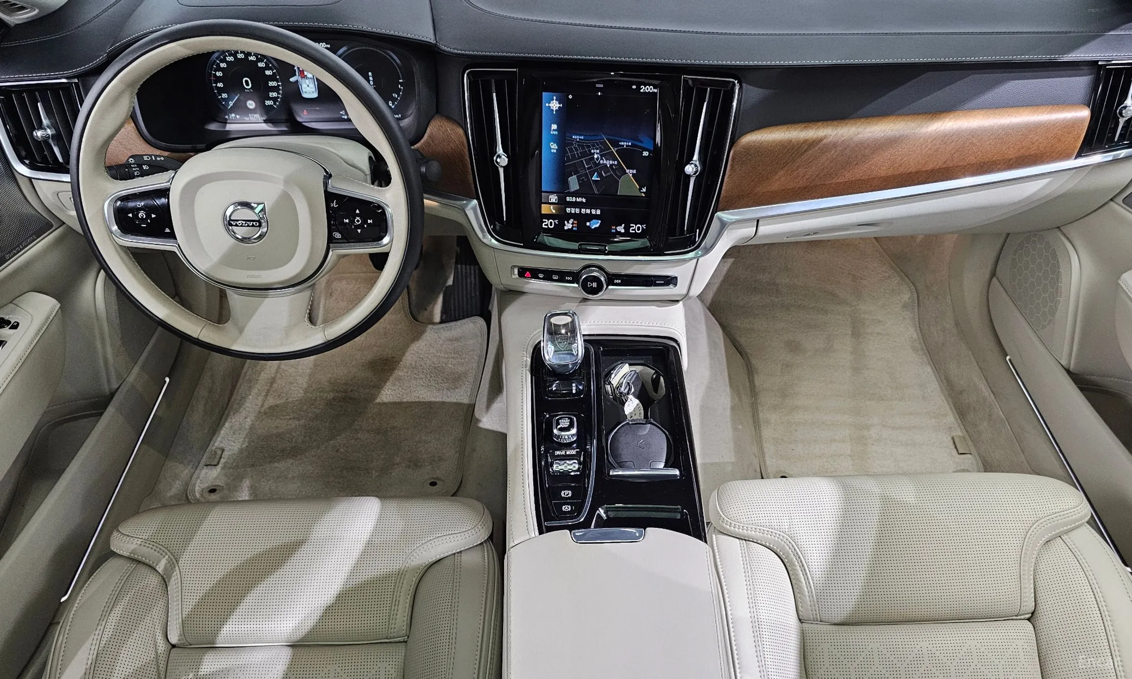 Volvo S90 превью 7