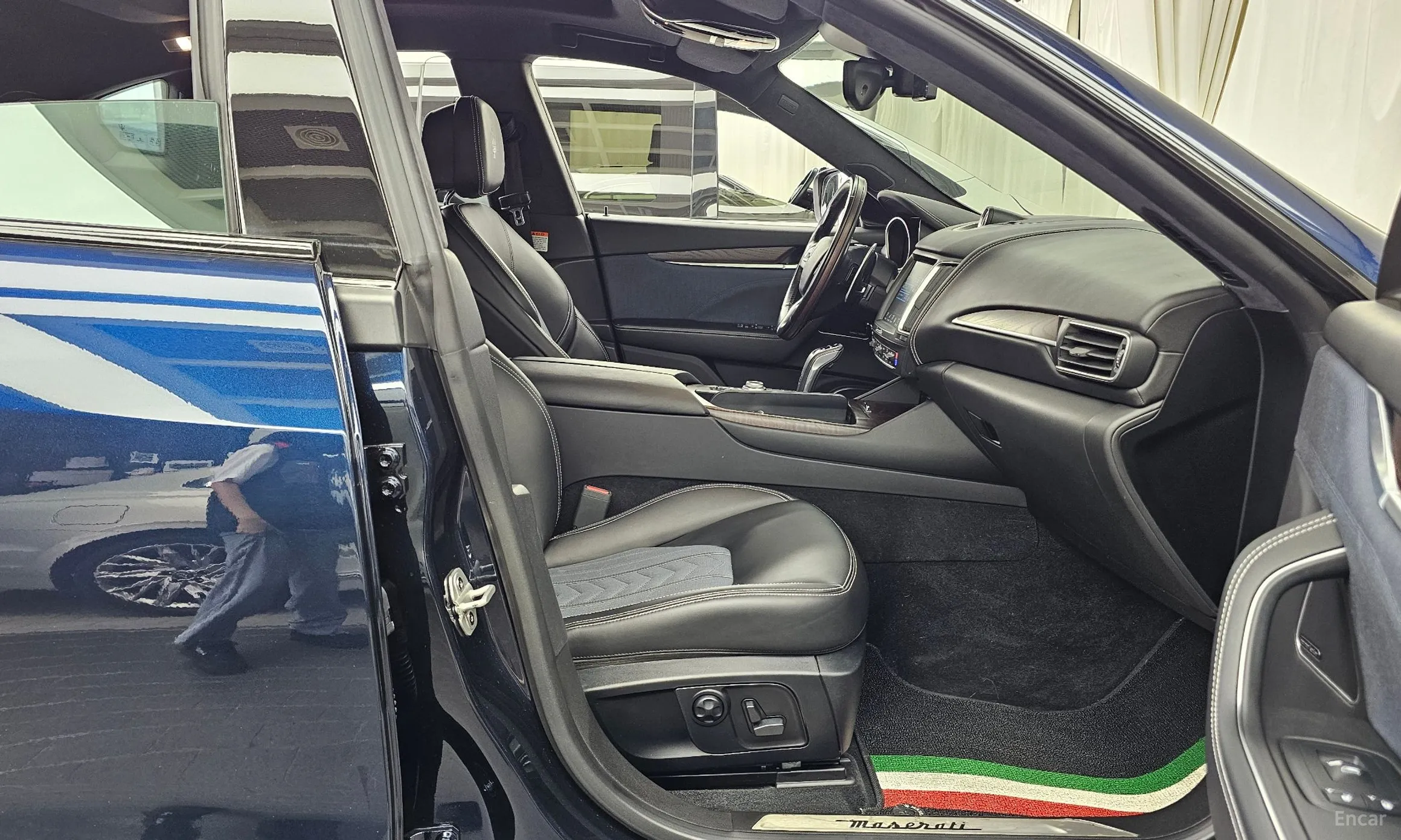Maserati Levante превью 11
