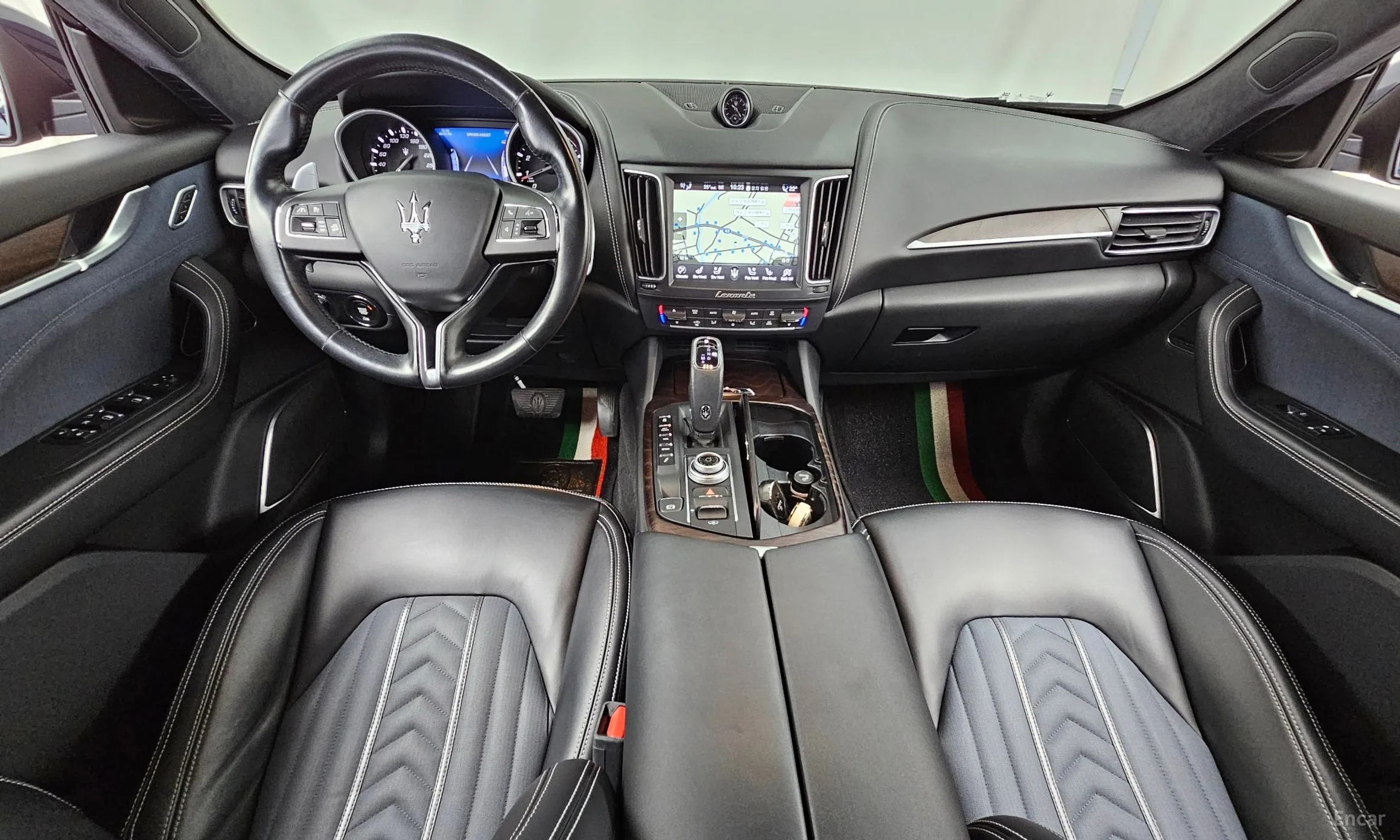 Maserati Levante превью 7