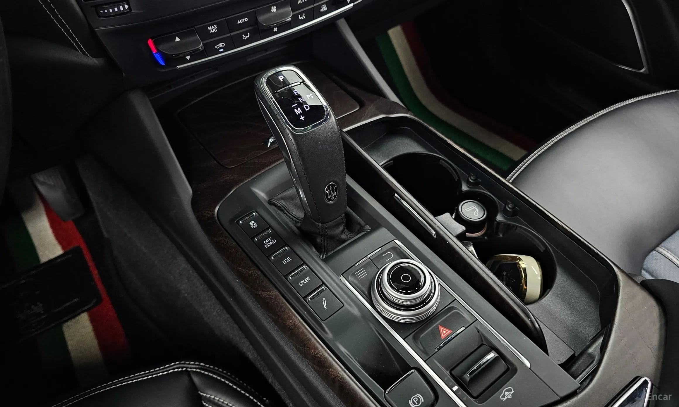 Maserati Levante превью 9