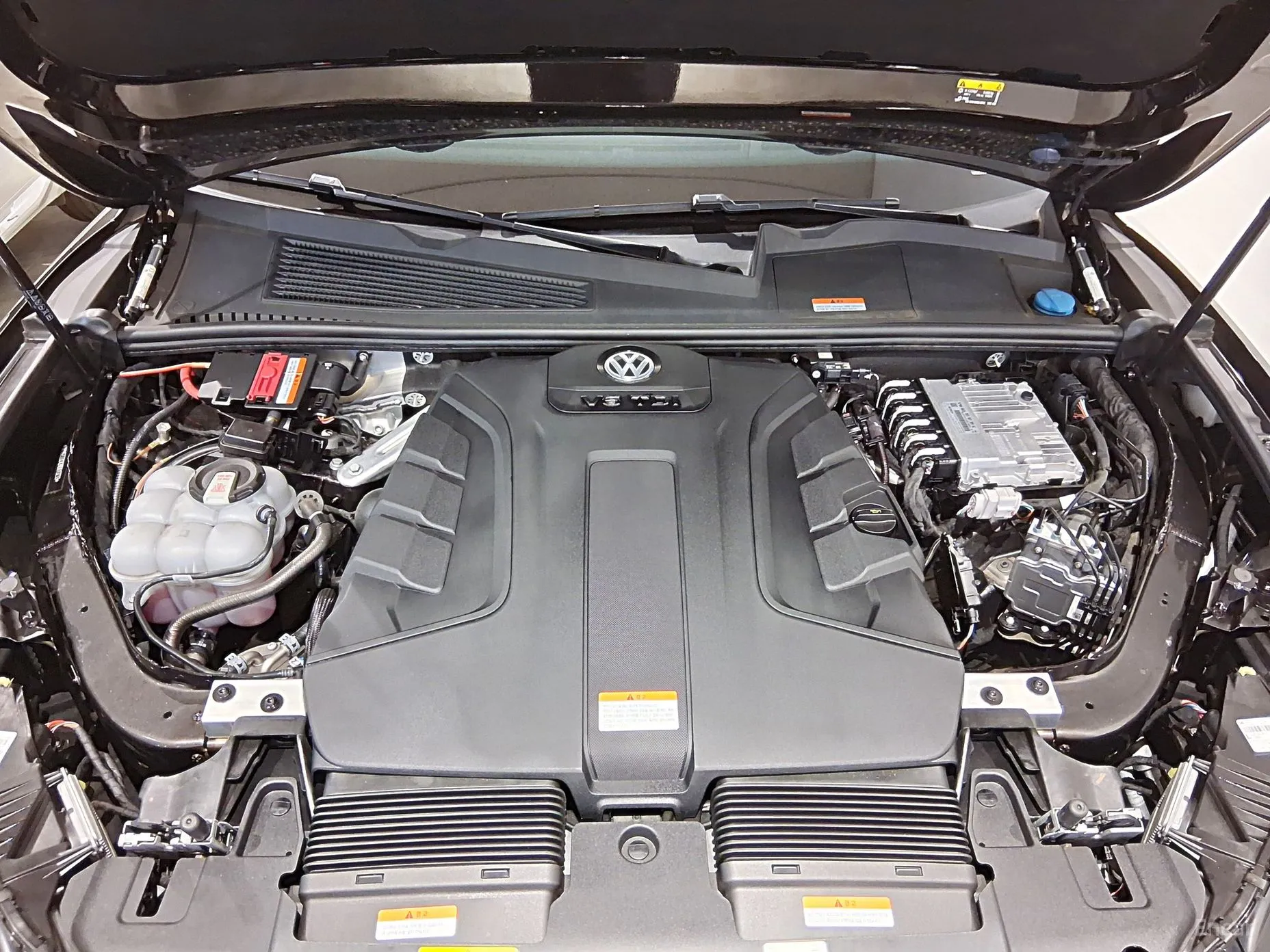 Volkswagen Touareg 3rd Generation превью 6
