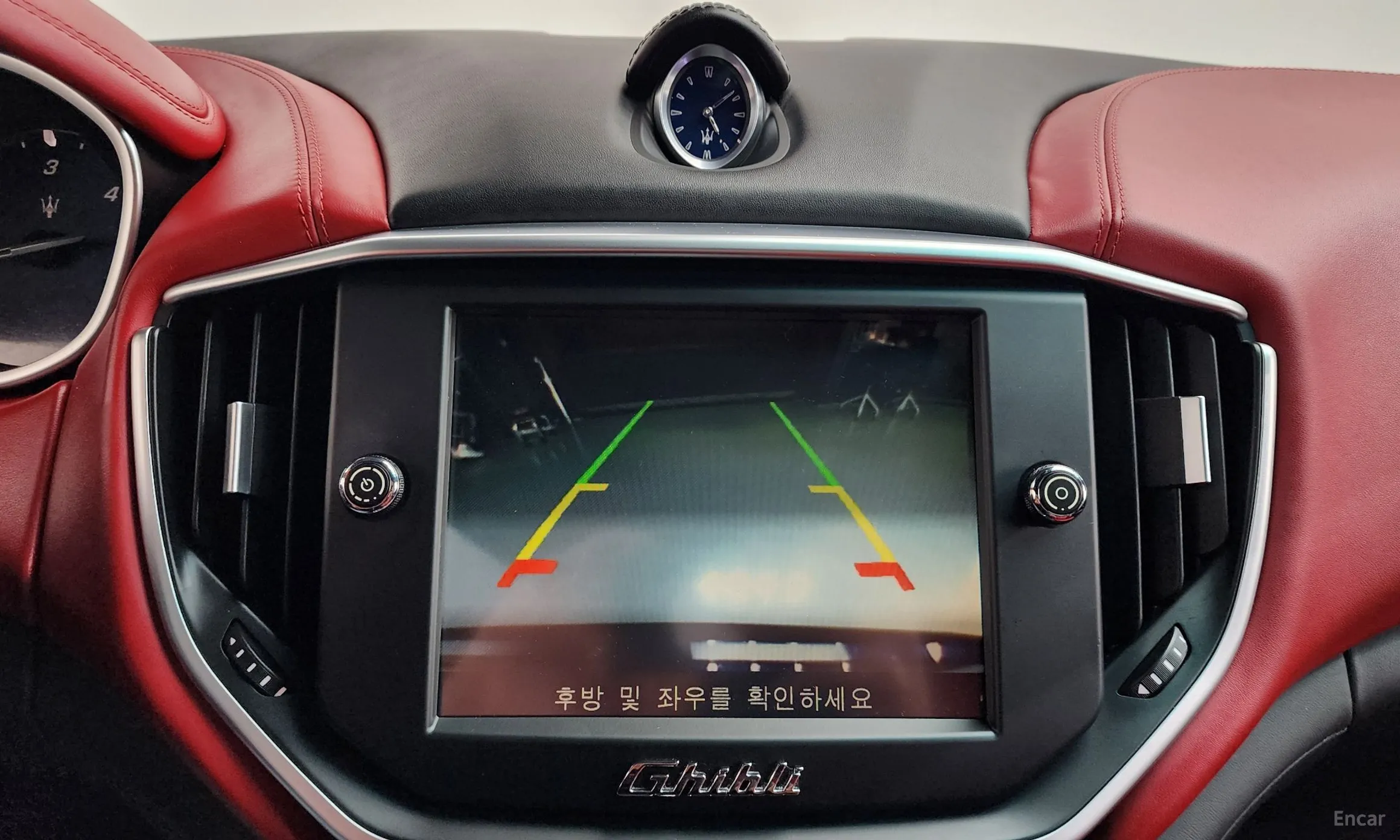 Maserati Ghibli превью 14