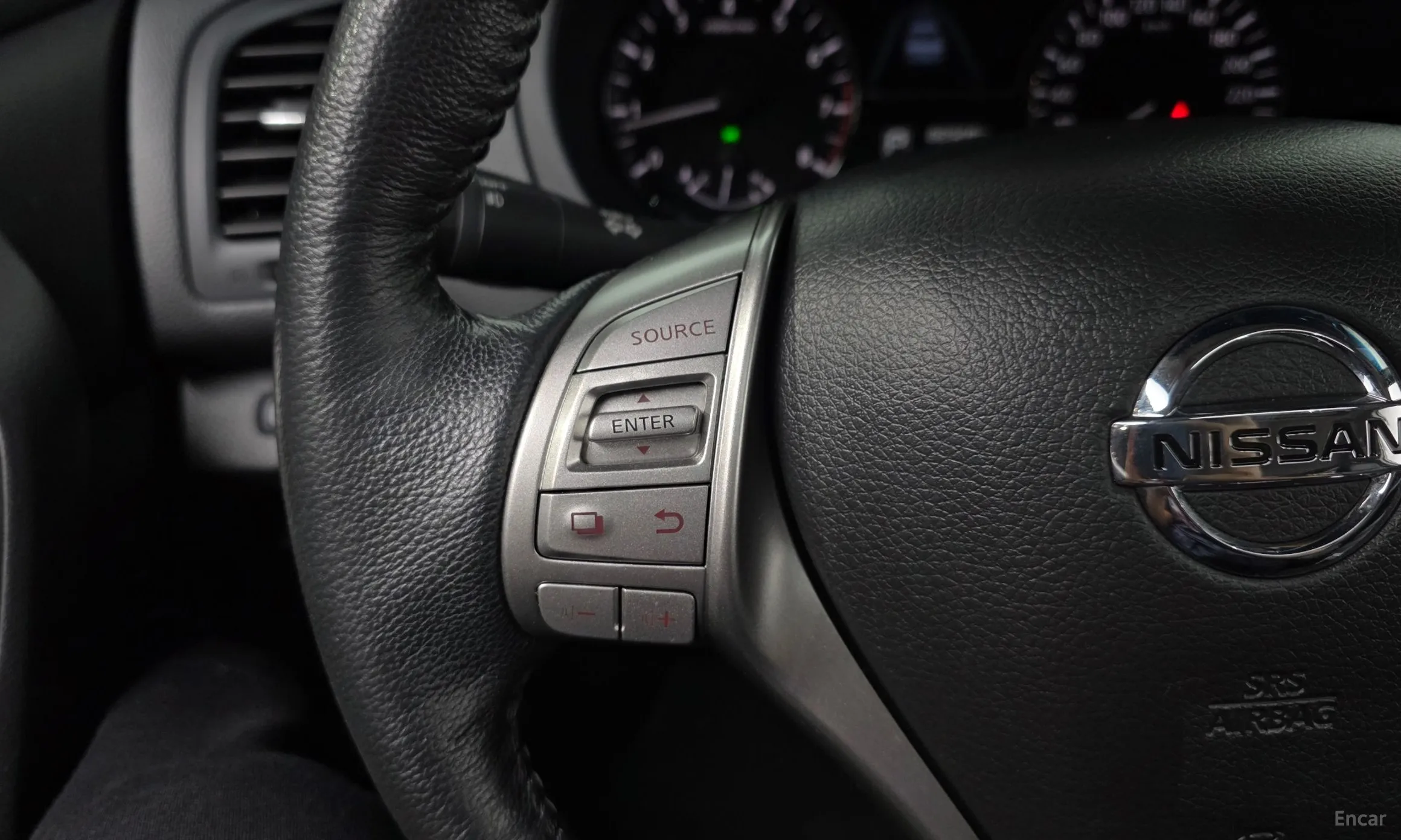 Nissan Altima превью 17