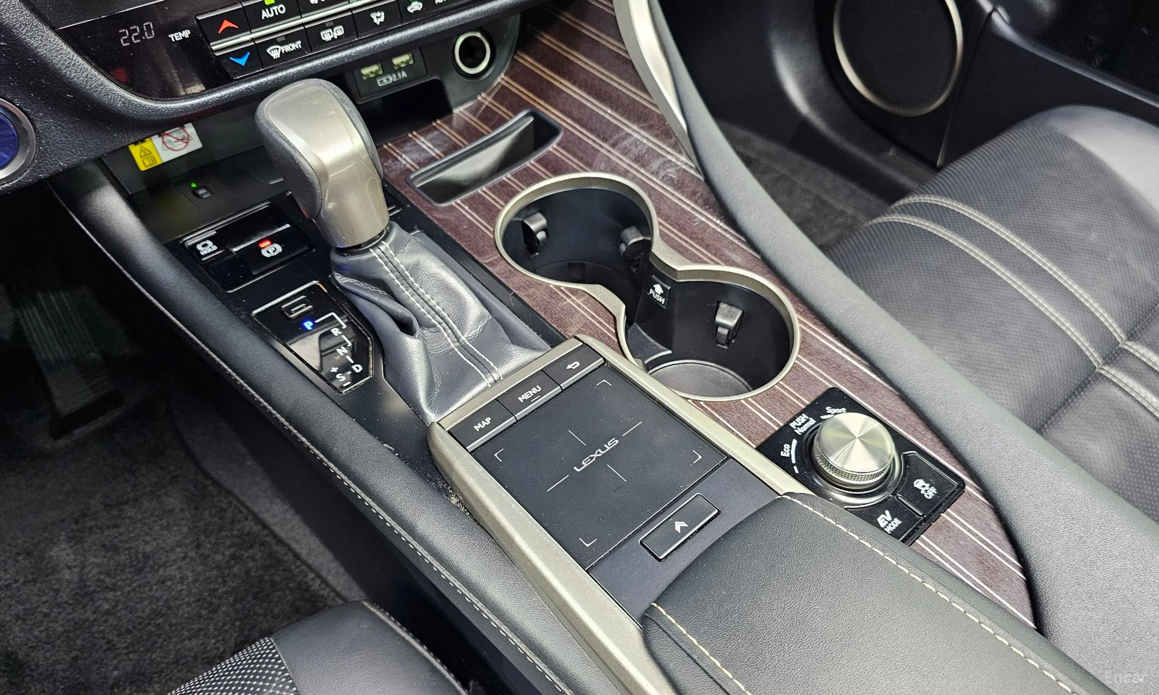 Lexus RX450h Gen 4 превью 9