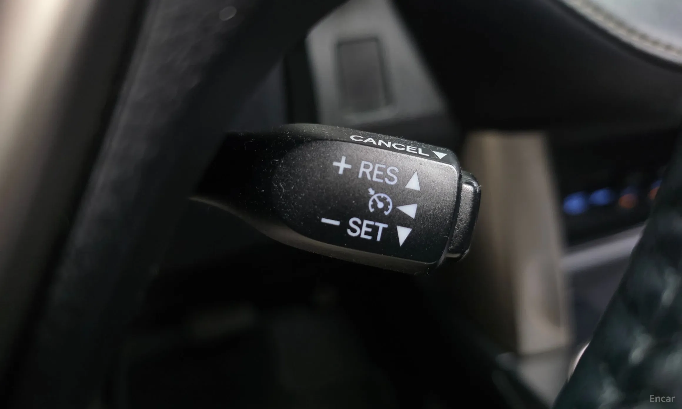 Toyota RAV4 превью 17