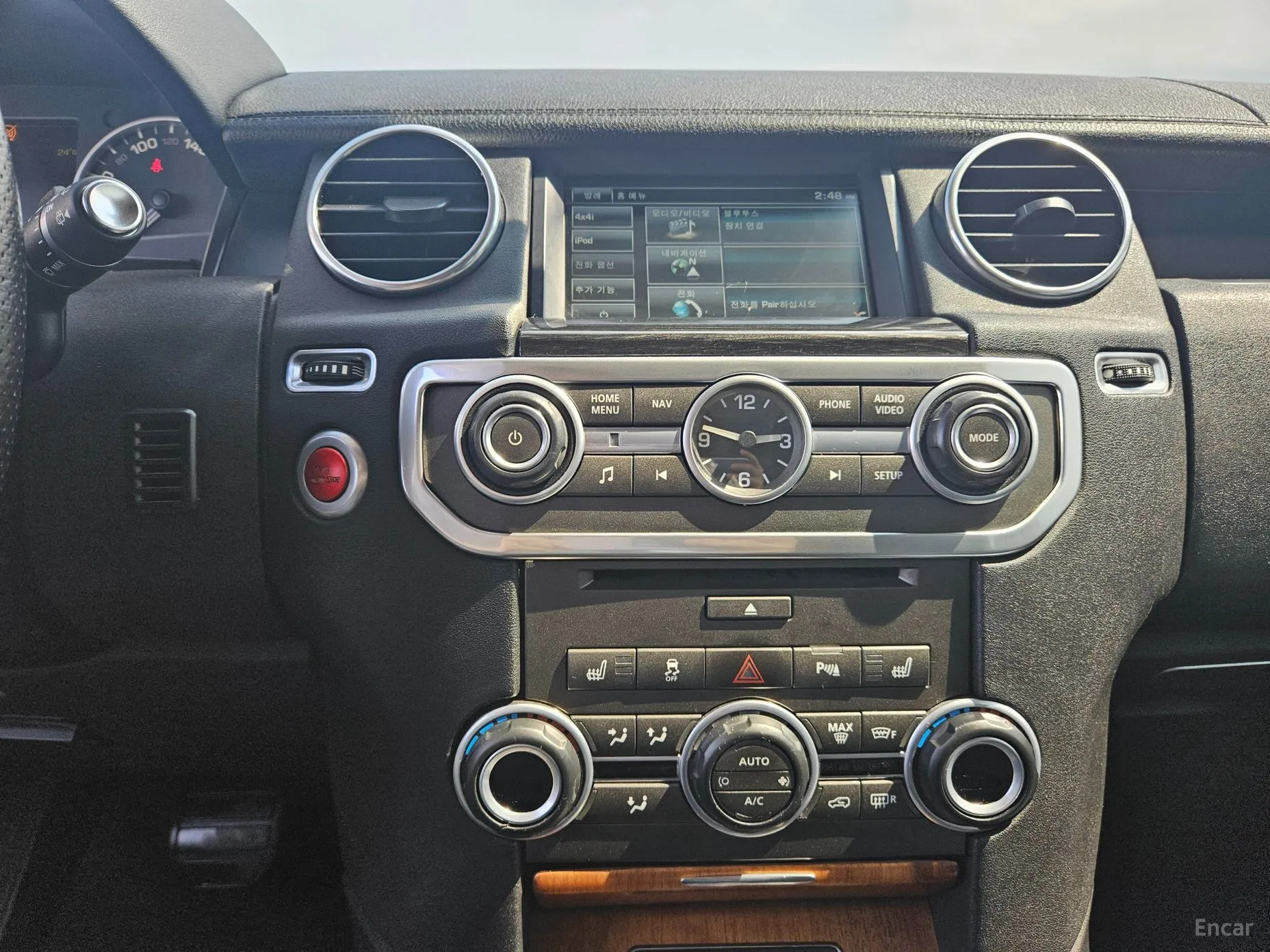Land Rover Discovery 4 превью 16