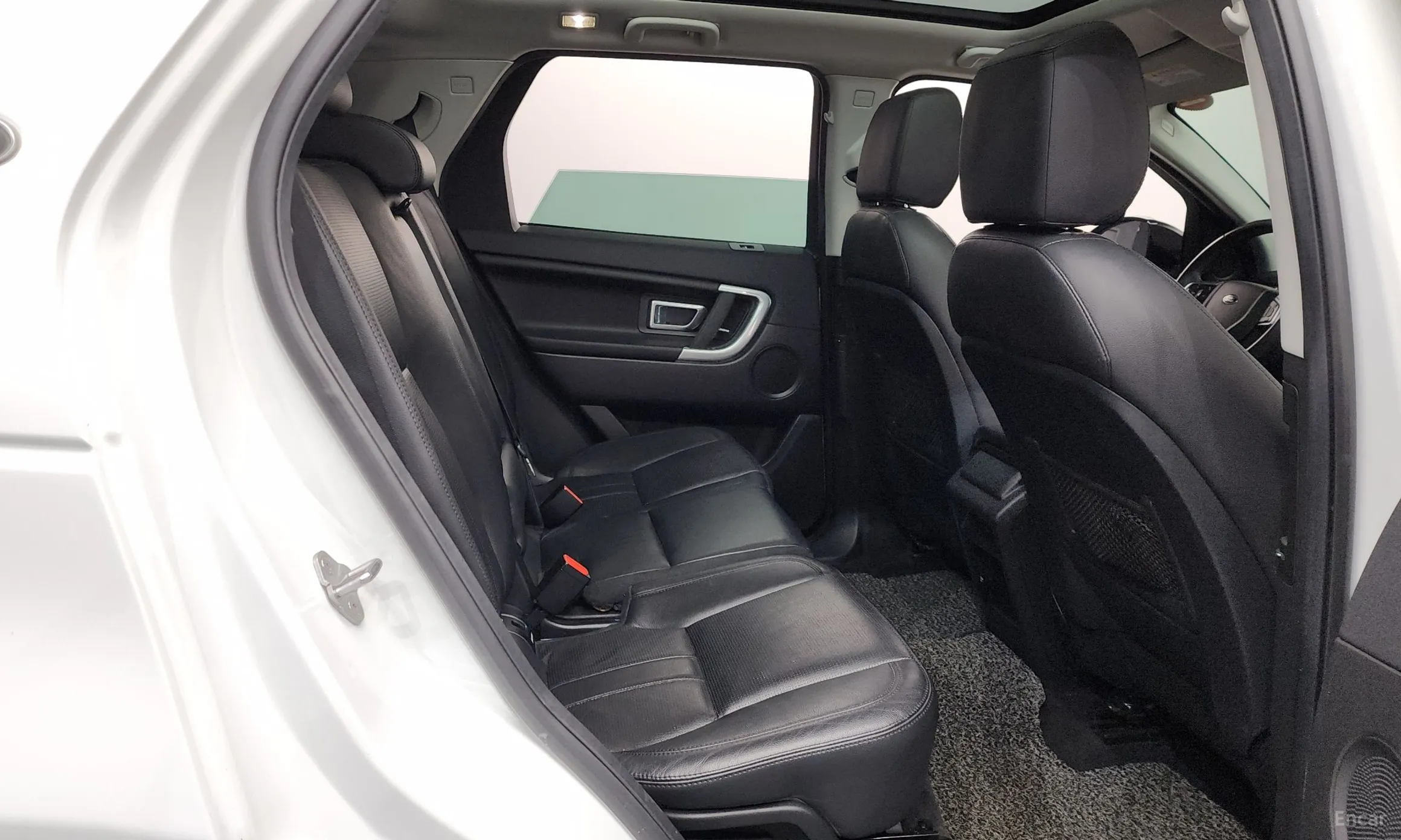 Land Rover Discovery Sports превью 20