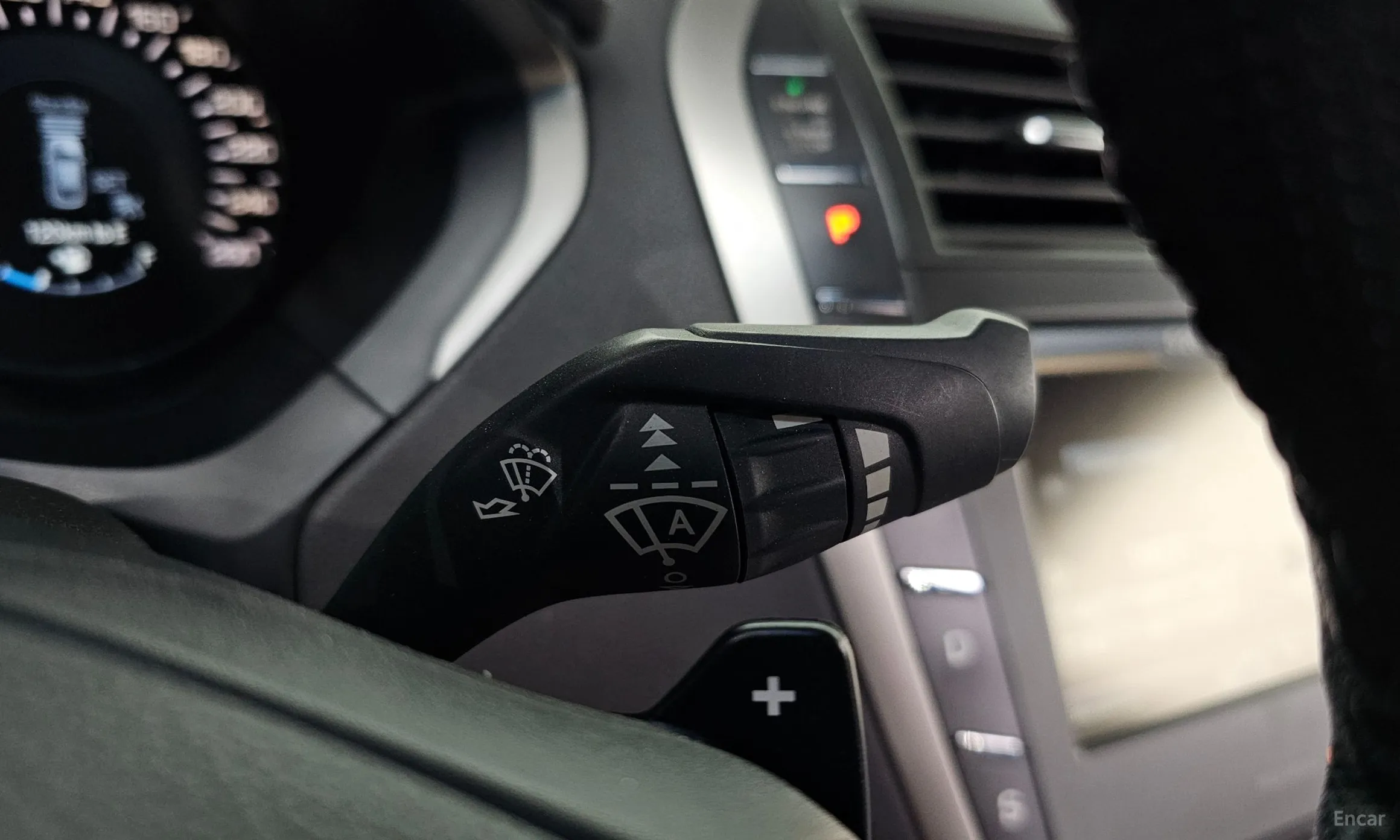 Lincoln New MKZ превью 20