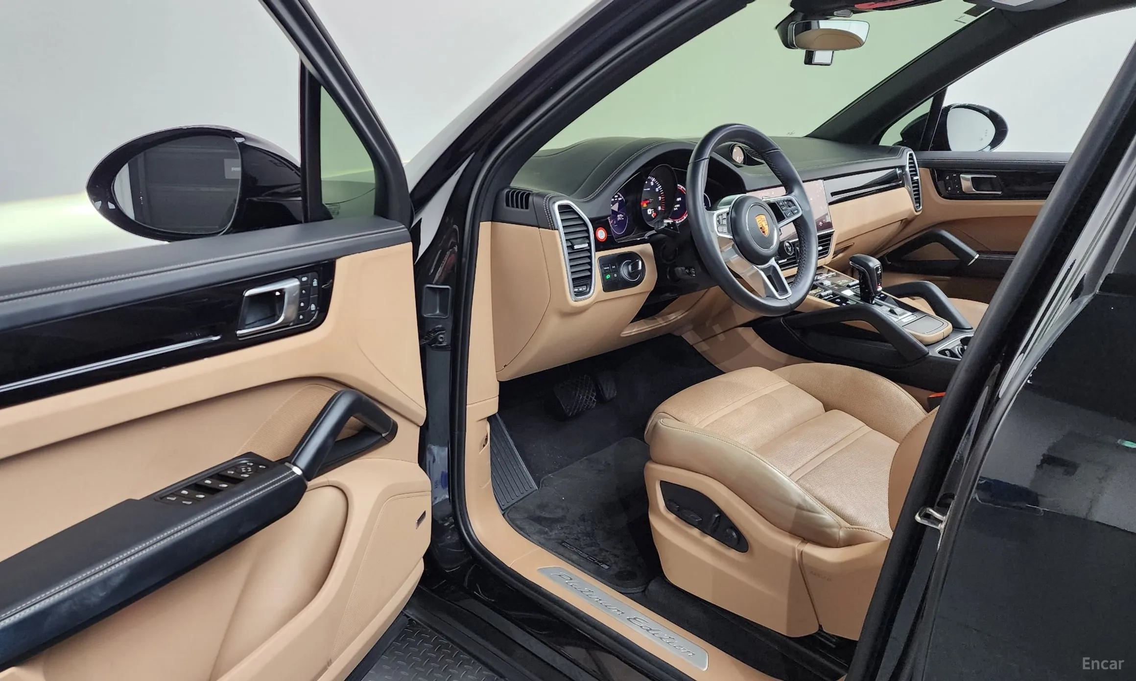 Porsche Cayenne (PO536) превью 10