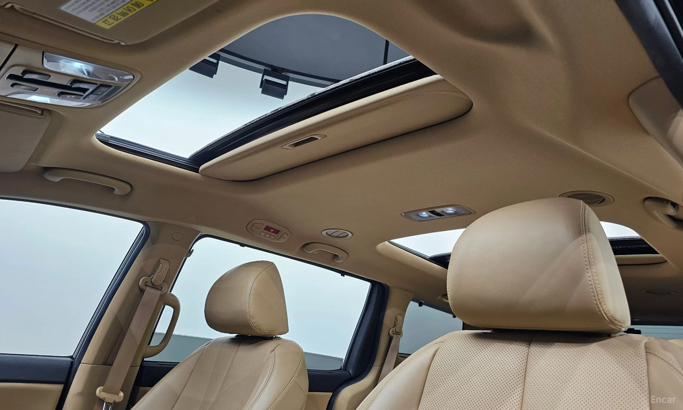 Kia Carnival превью 19