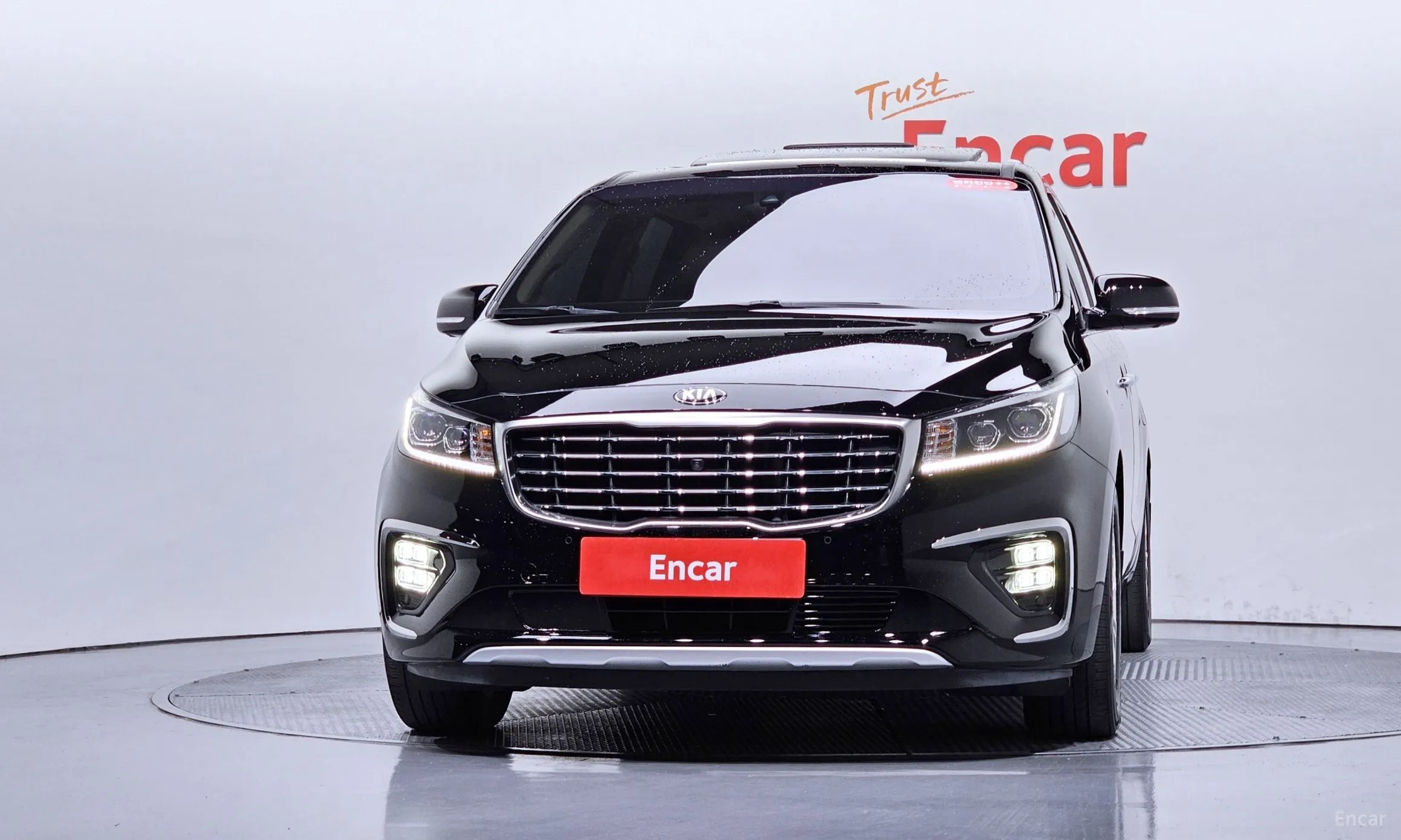 Kia Carnival превью 3