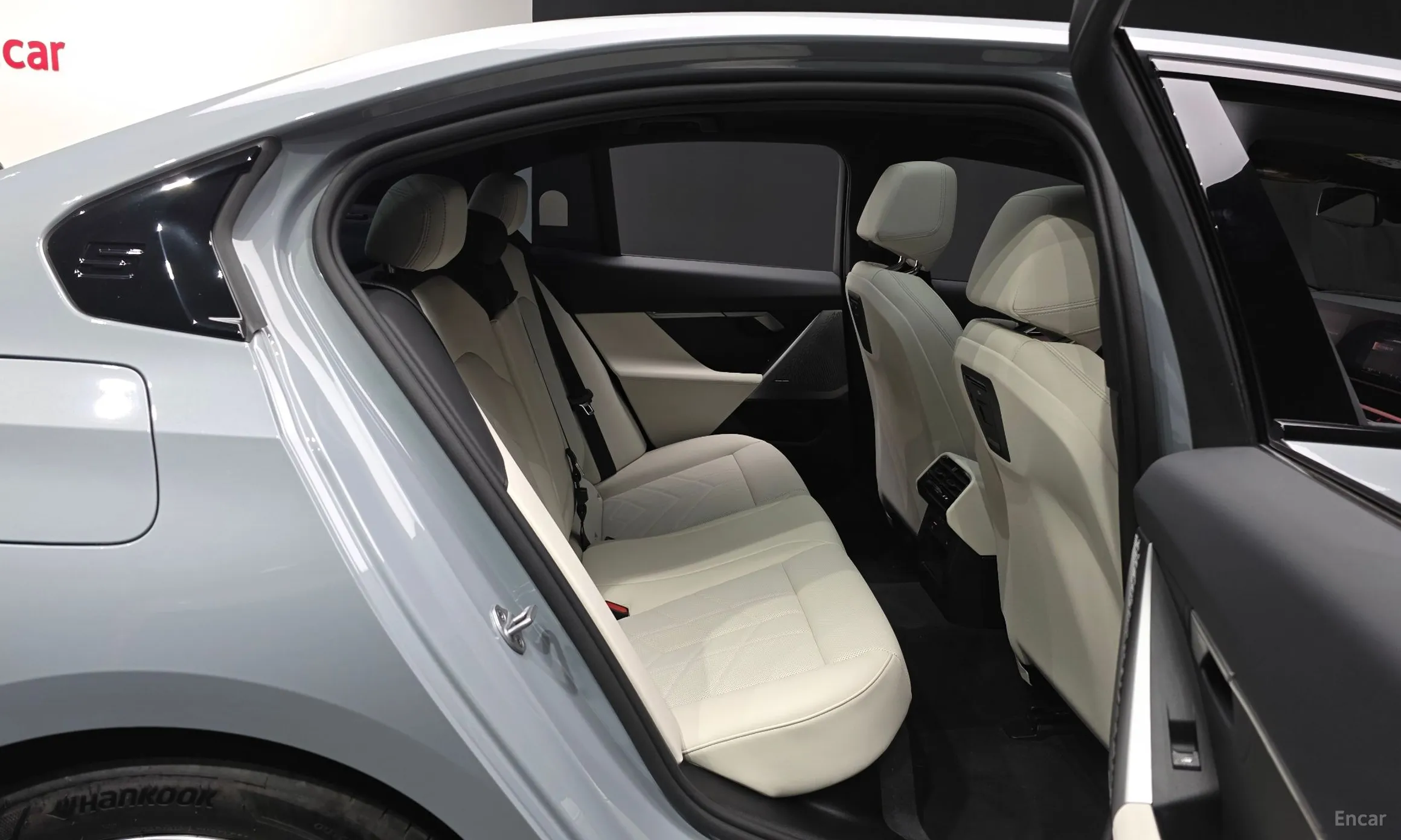 BMW 5 Series (G60) превью 11