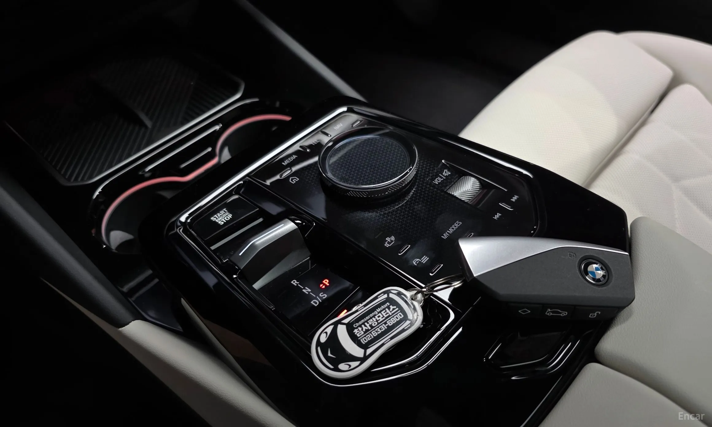 BMW 5 Series (G60) превью 9