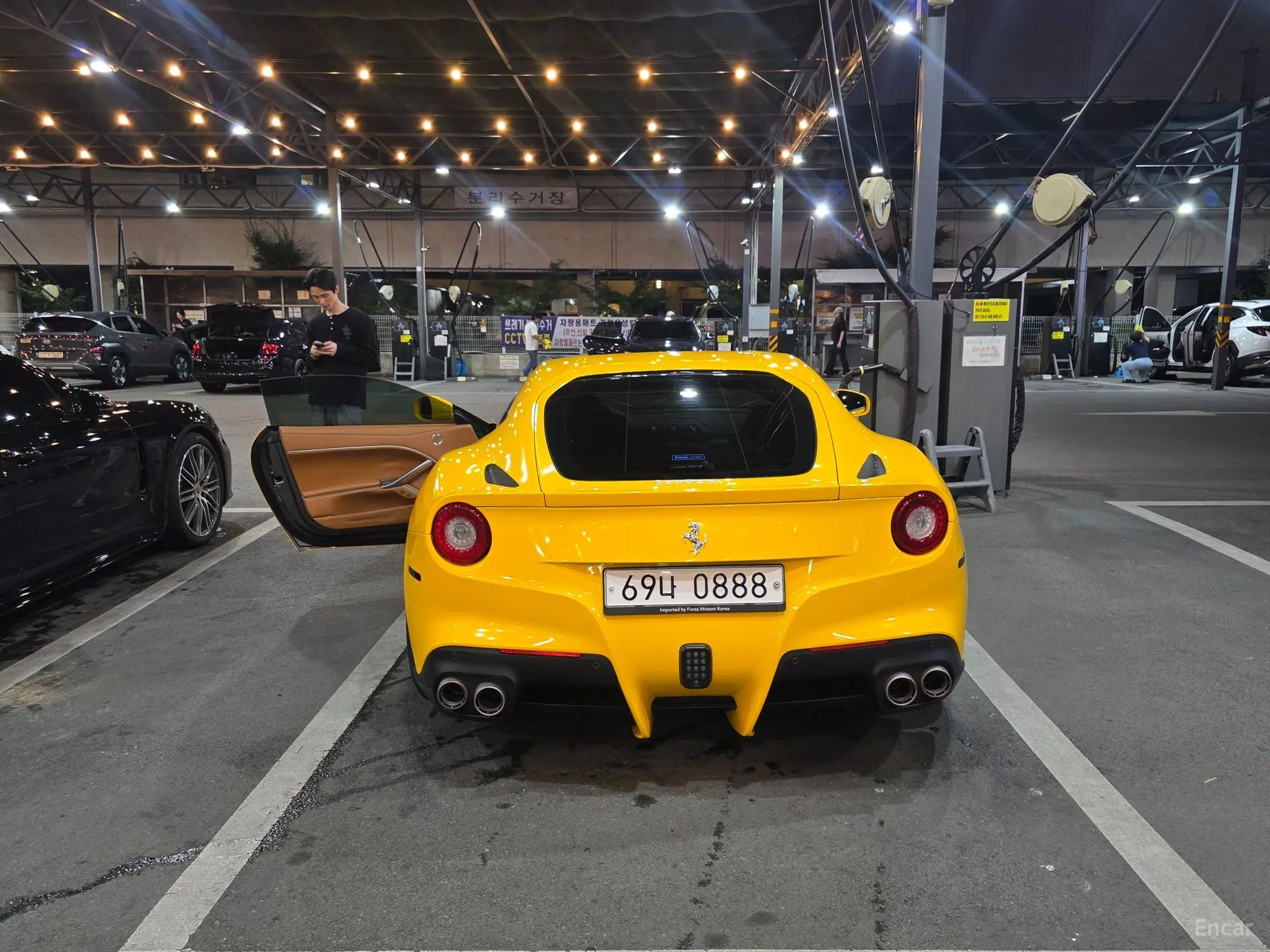 Ferrari F12 Berlinetta превью 7