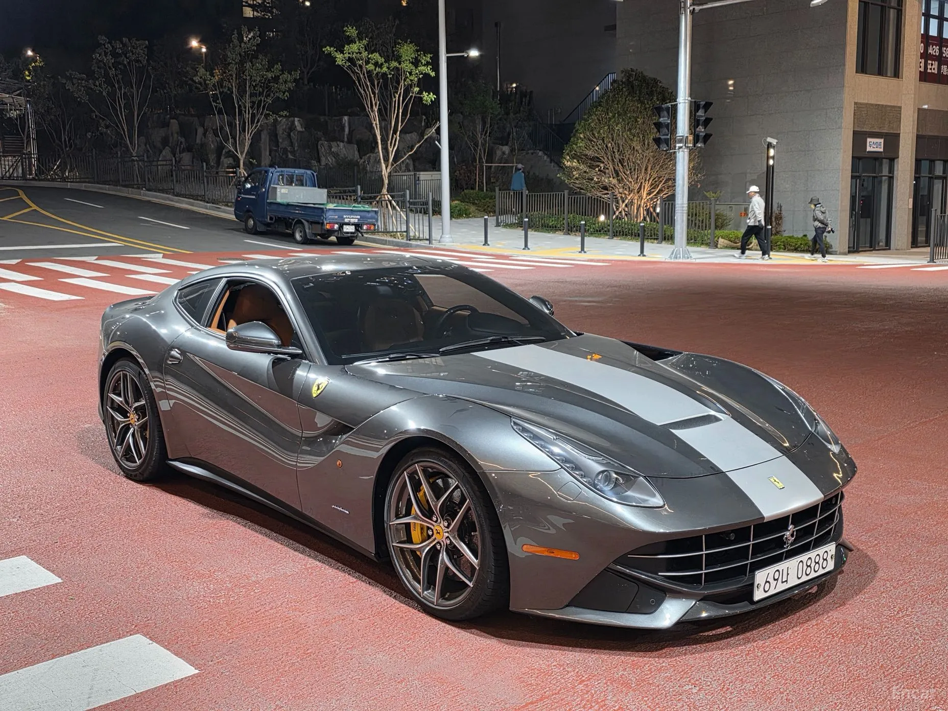 Ferrari F12 Berlinetta превью 9