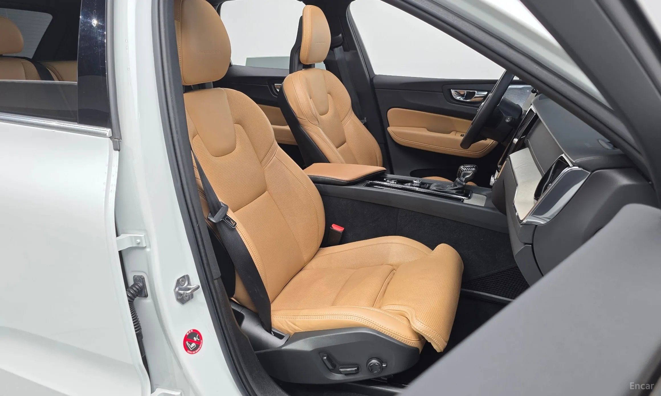 Volvo XC60 Gen 2 превью 12