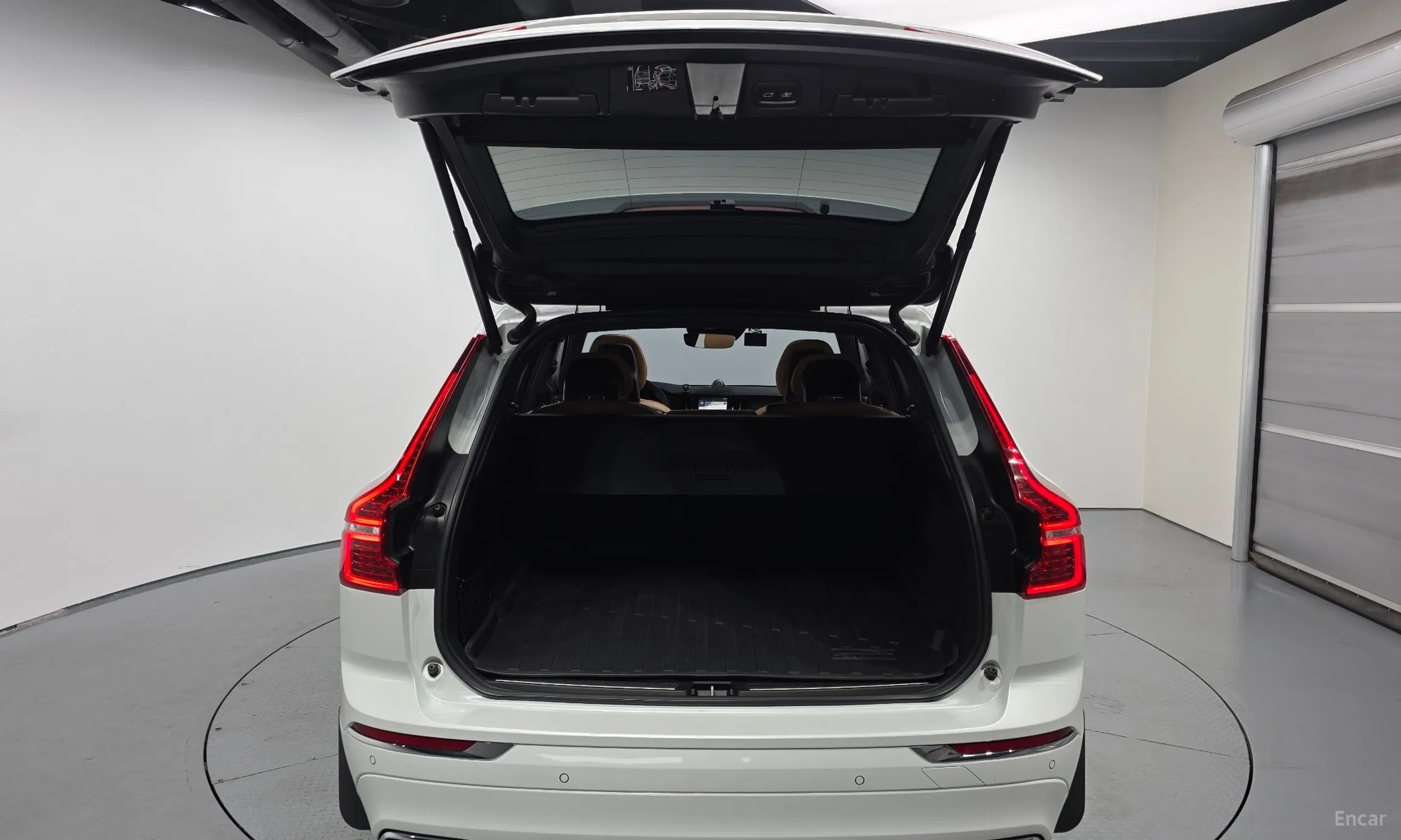 Volvo XC60 Gen 2 превью 20