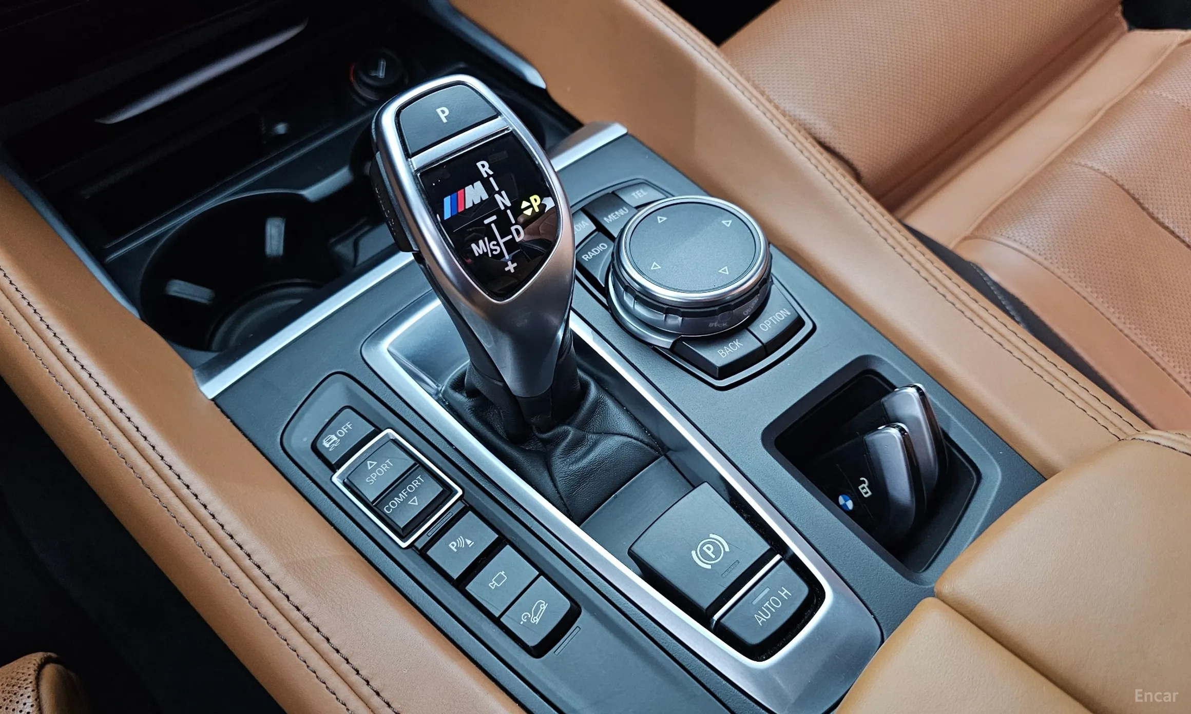 BMW X6 (F16) превью 9