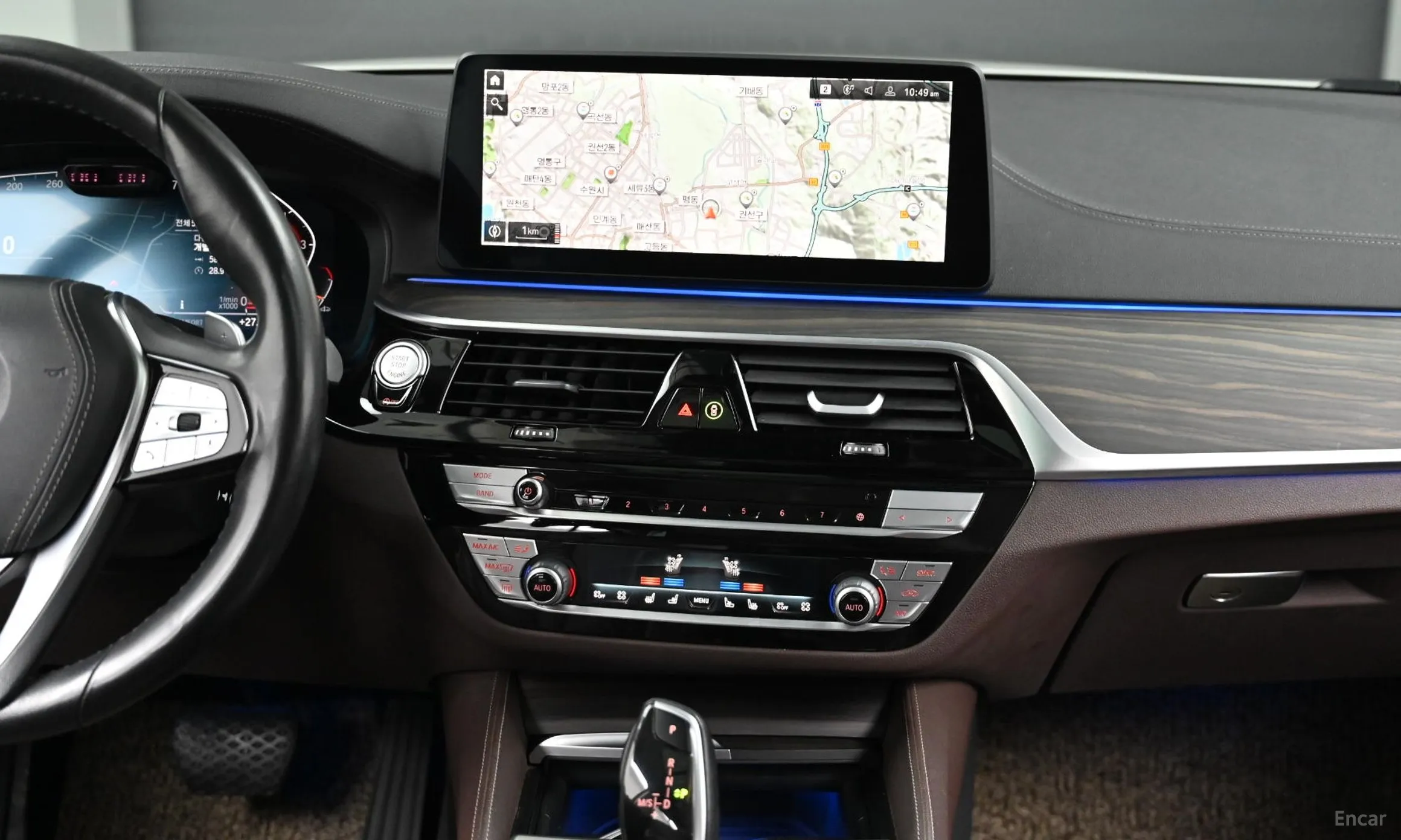 BMW 5 Series (G30) превью 14