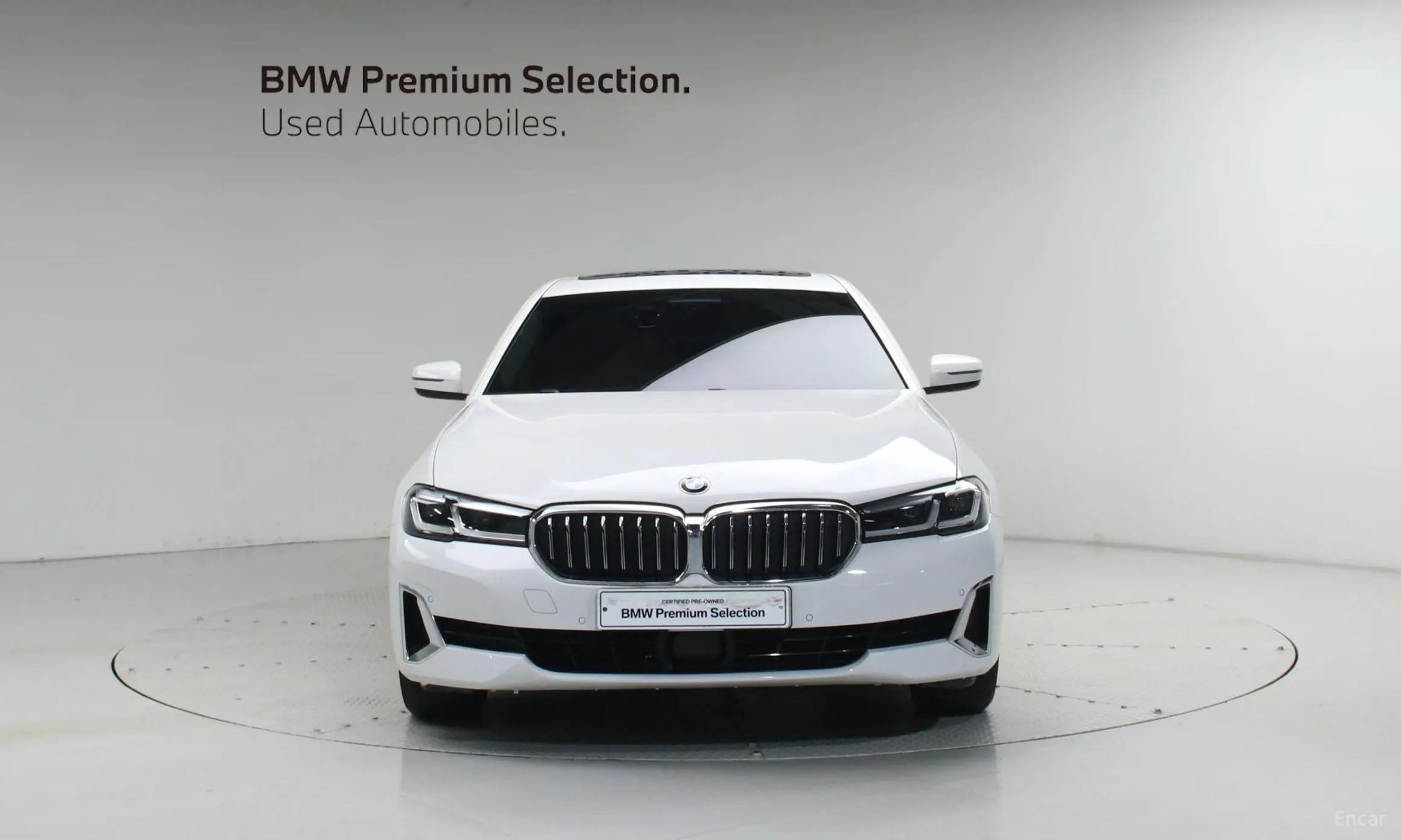 BMW 5 Series (G30) превью 3