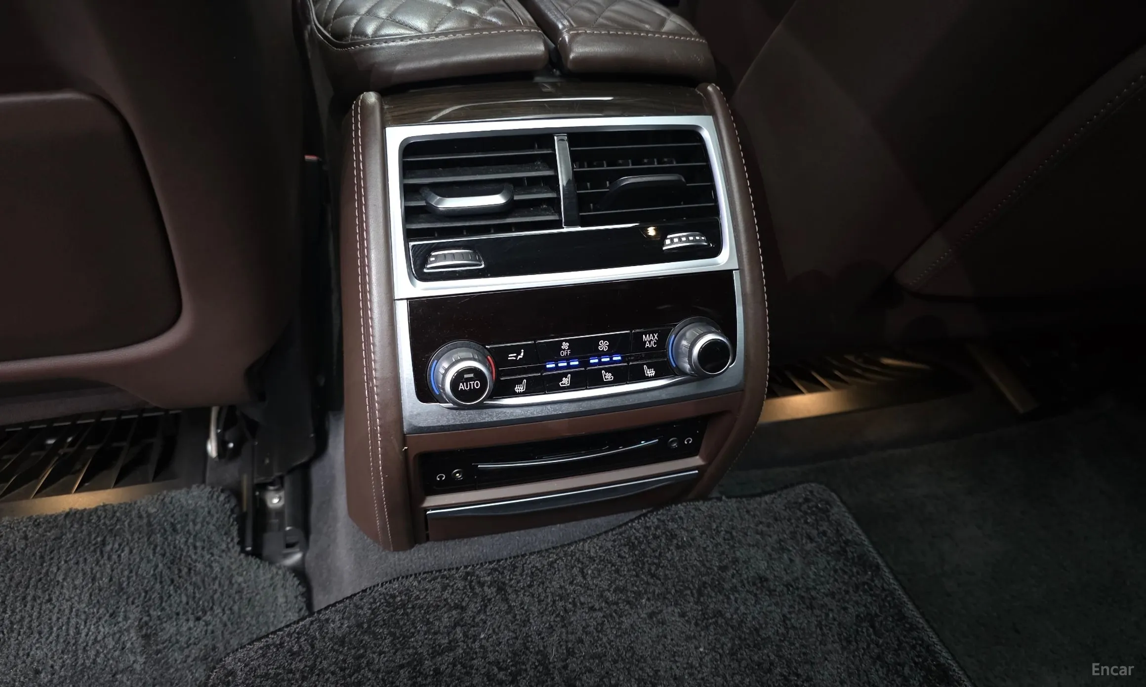 BMW 7 Series (G11) превью 19
