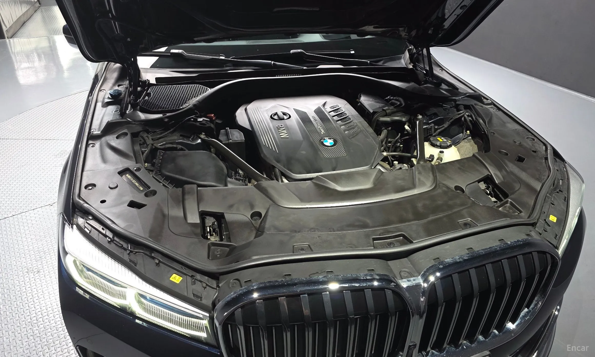 BMW 7 Series (G11) превью 6
