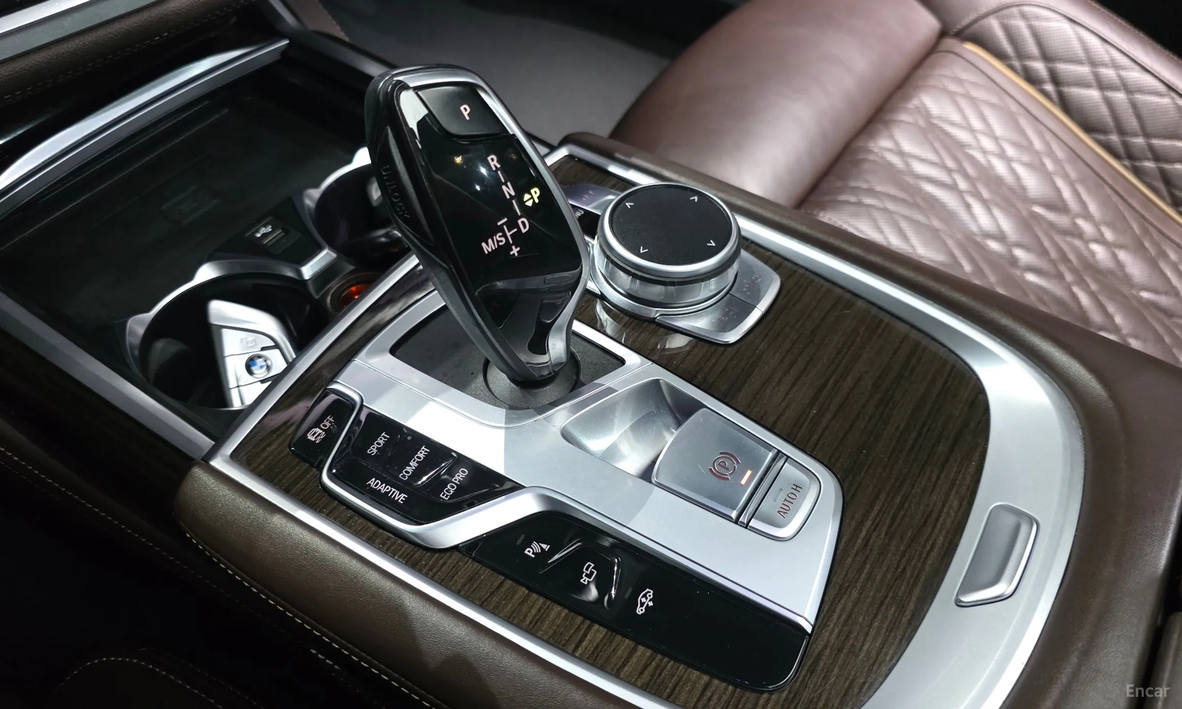 BMW 7 Series (G11) превью 9