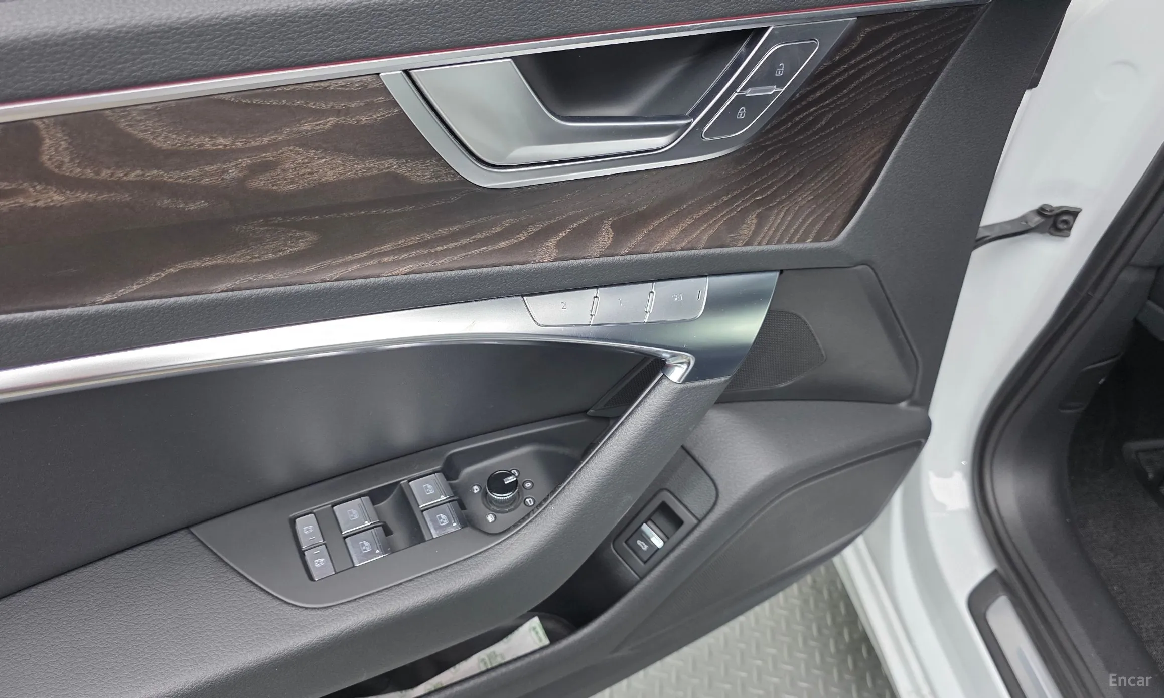 Audi A6 (C8) превью 13