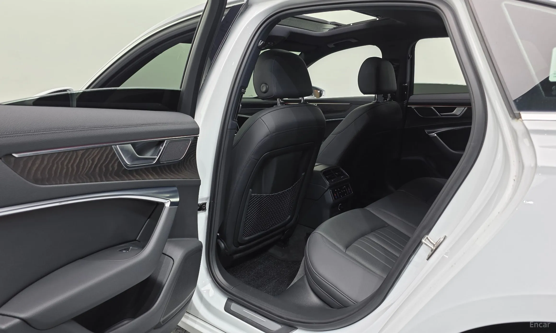 Audi A6 (C8) превью 17