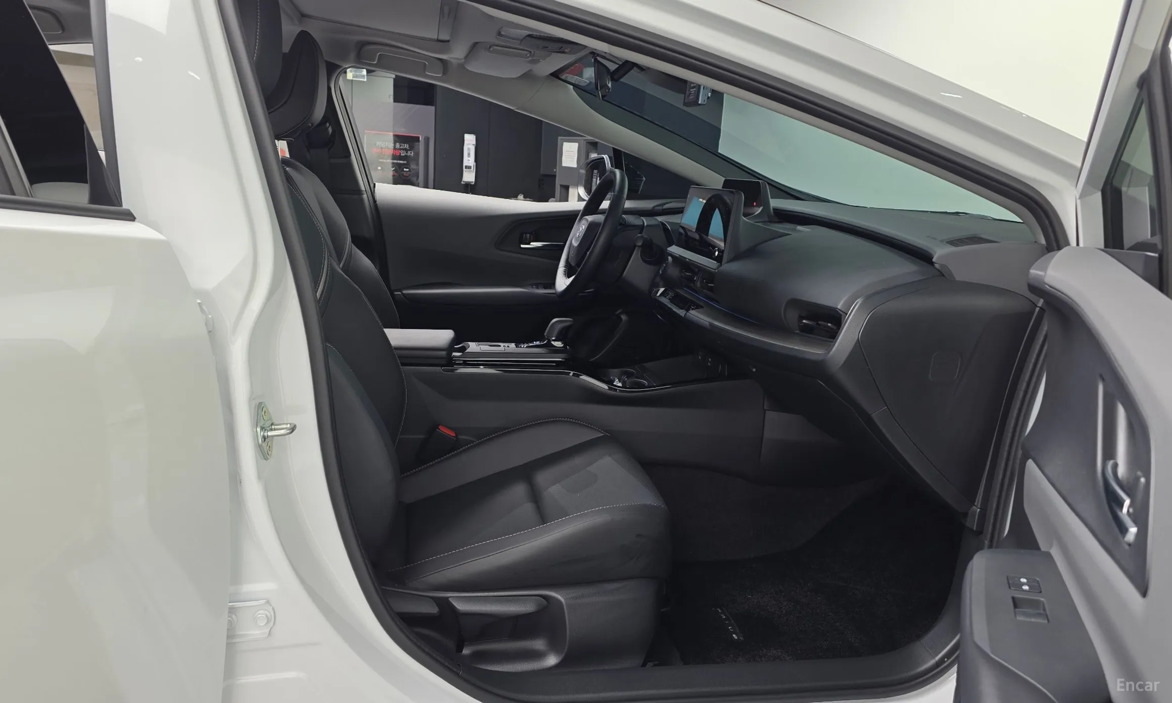 Toyota Prius 5th Generation превью 11